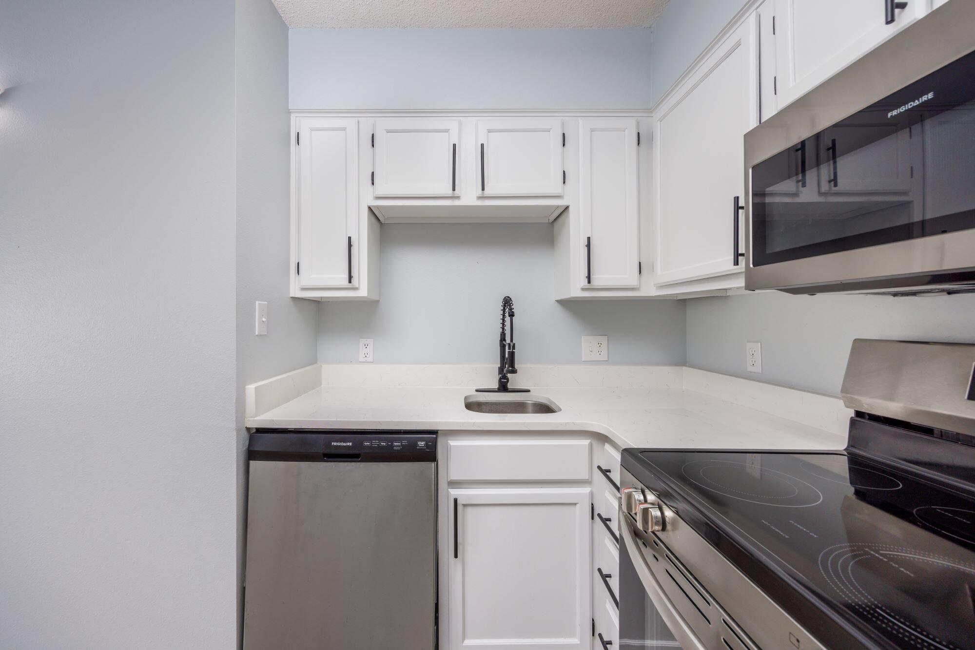 POINT OF VIEW T/H CONDO - Residential