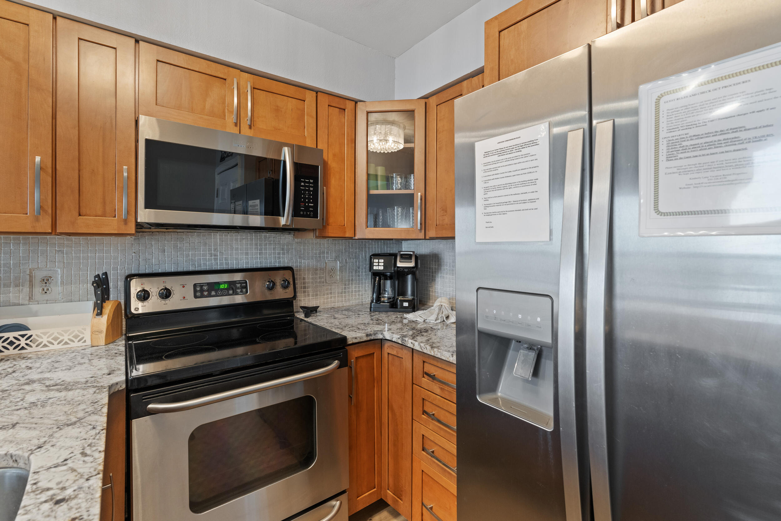 LAKEVIEW CONDO - Residential