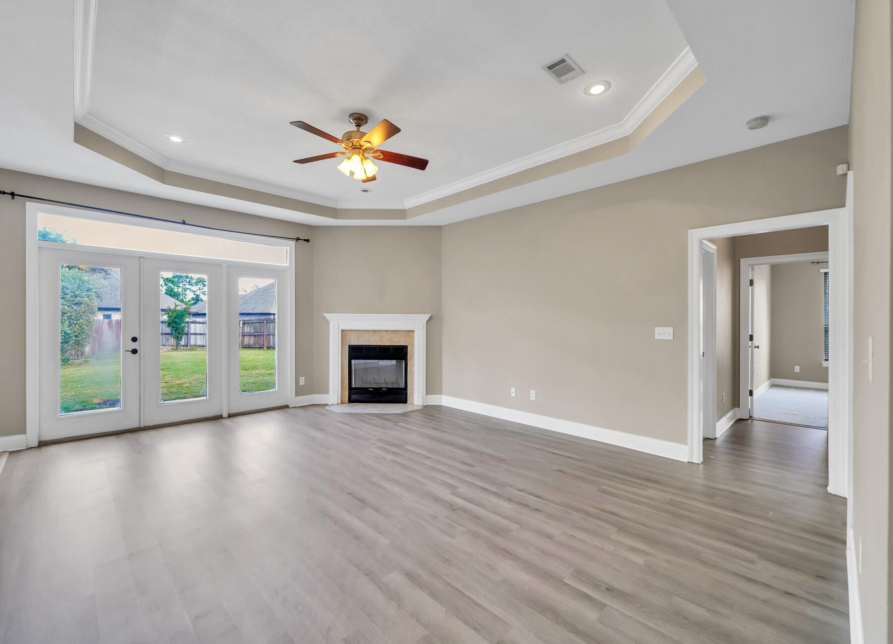 SHADOW PINES - Residential Lease