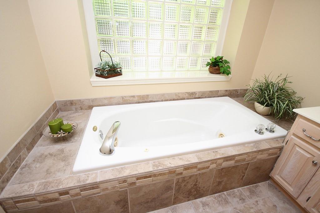 ROCKY BAYOU ESTATES 08A - Residential