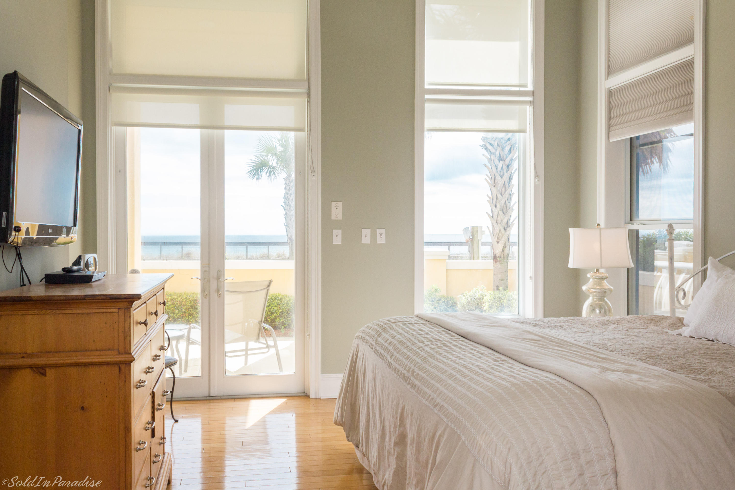 AVALON BEACH ESTATES - Residential