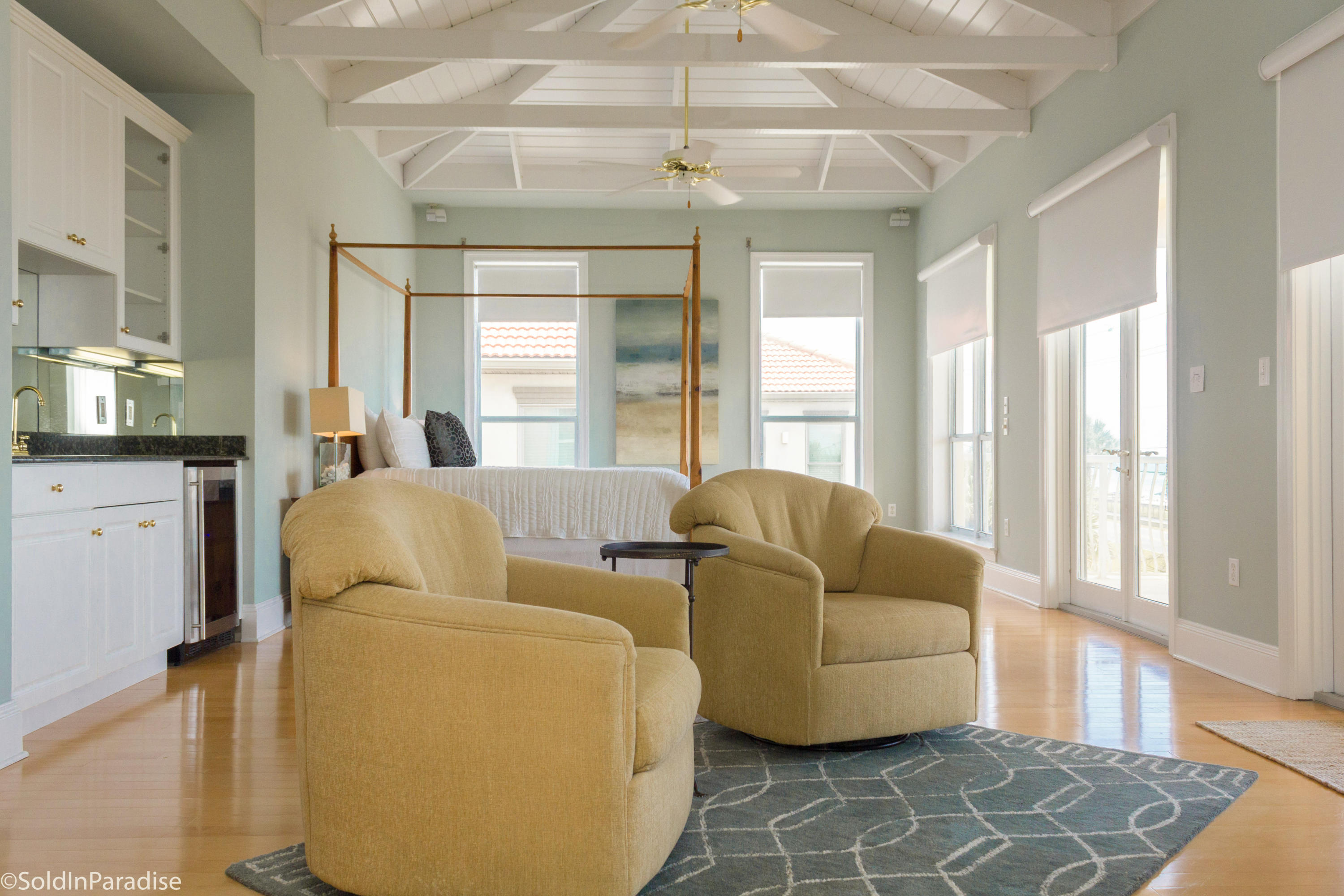 AVALON BEACH ESTATES - Residential