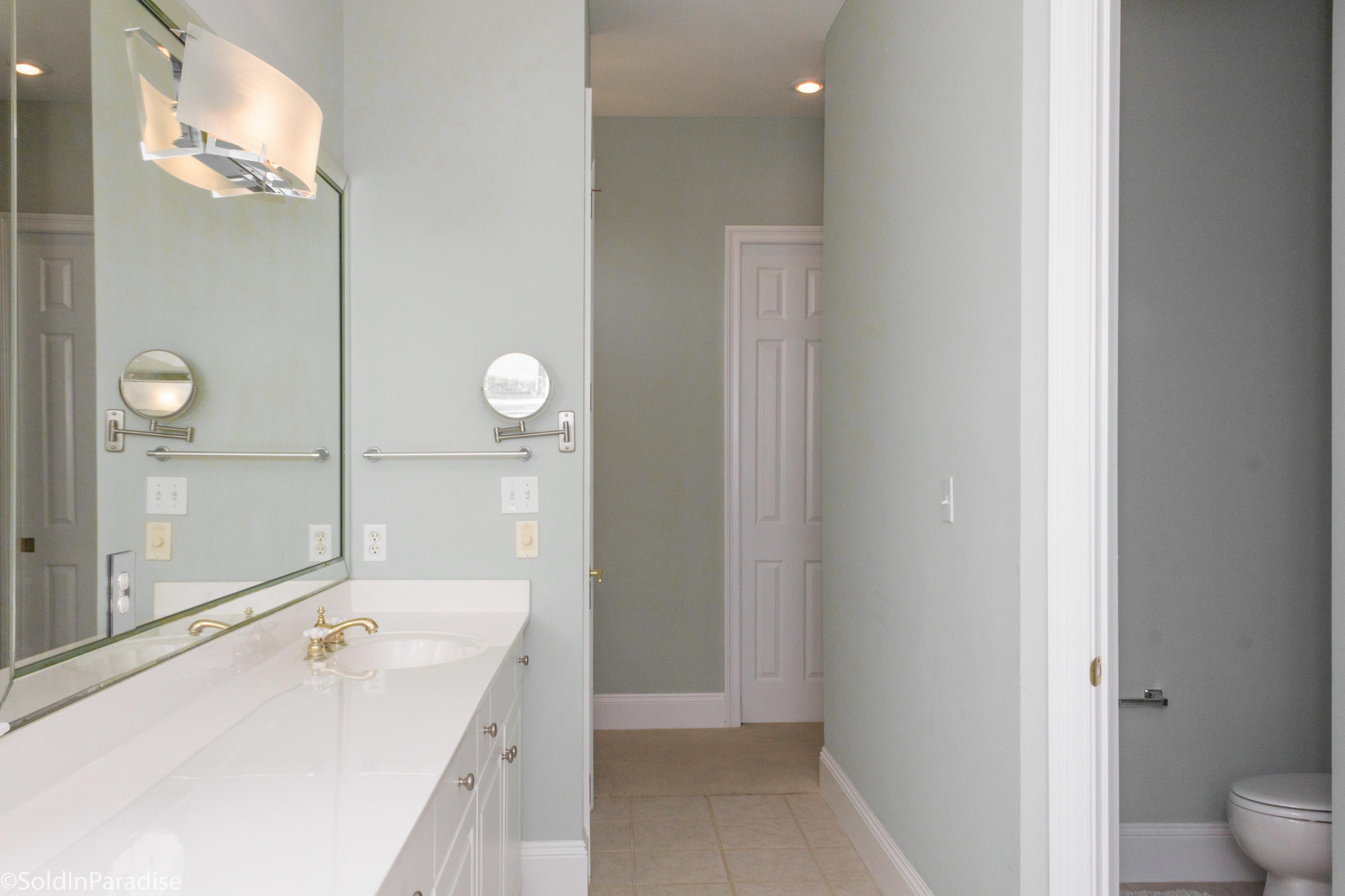 AVALON BEACH ESTATES - Residential