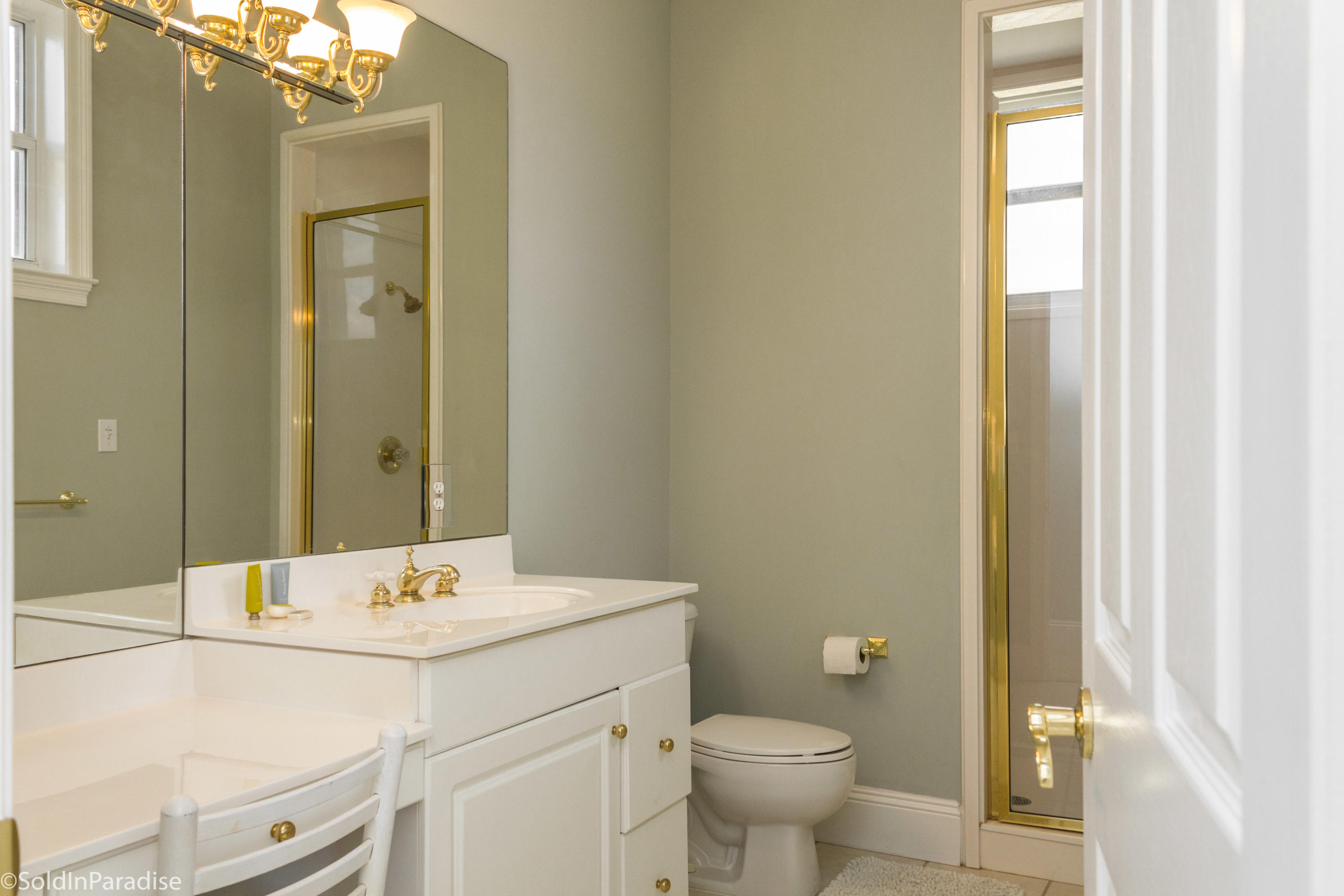 AVALON BEACH ESTATES - Residential