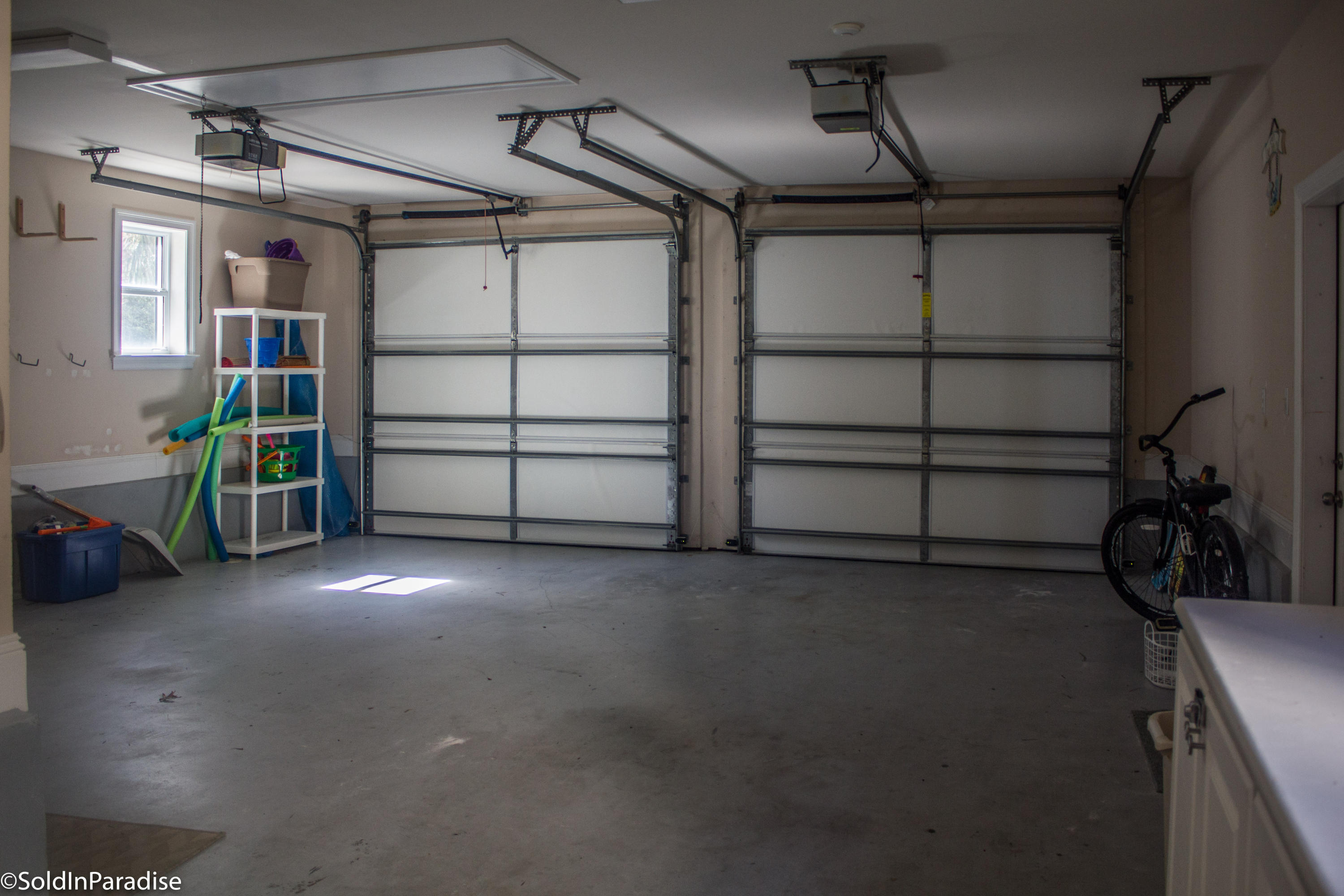 AVALON BEACH ESTATES - Residential