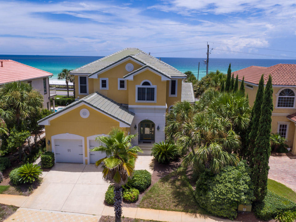 AVALON BEACH ESTATES - Residential