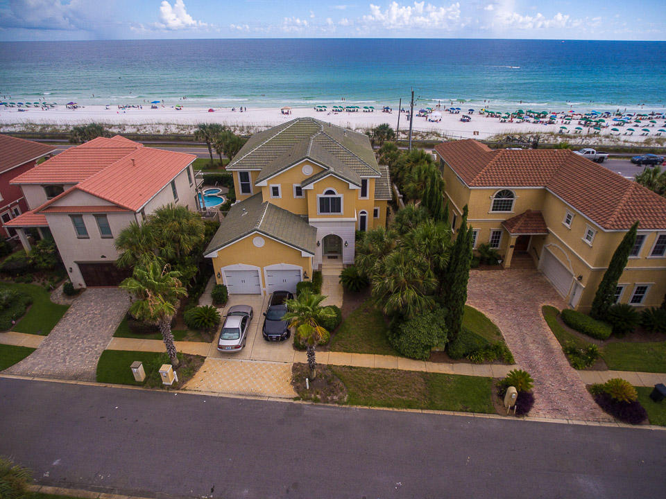 AVALON BEACH ESTATES - Residential