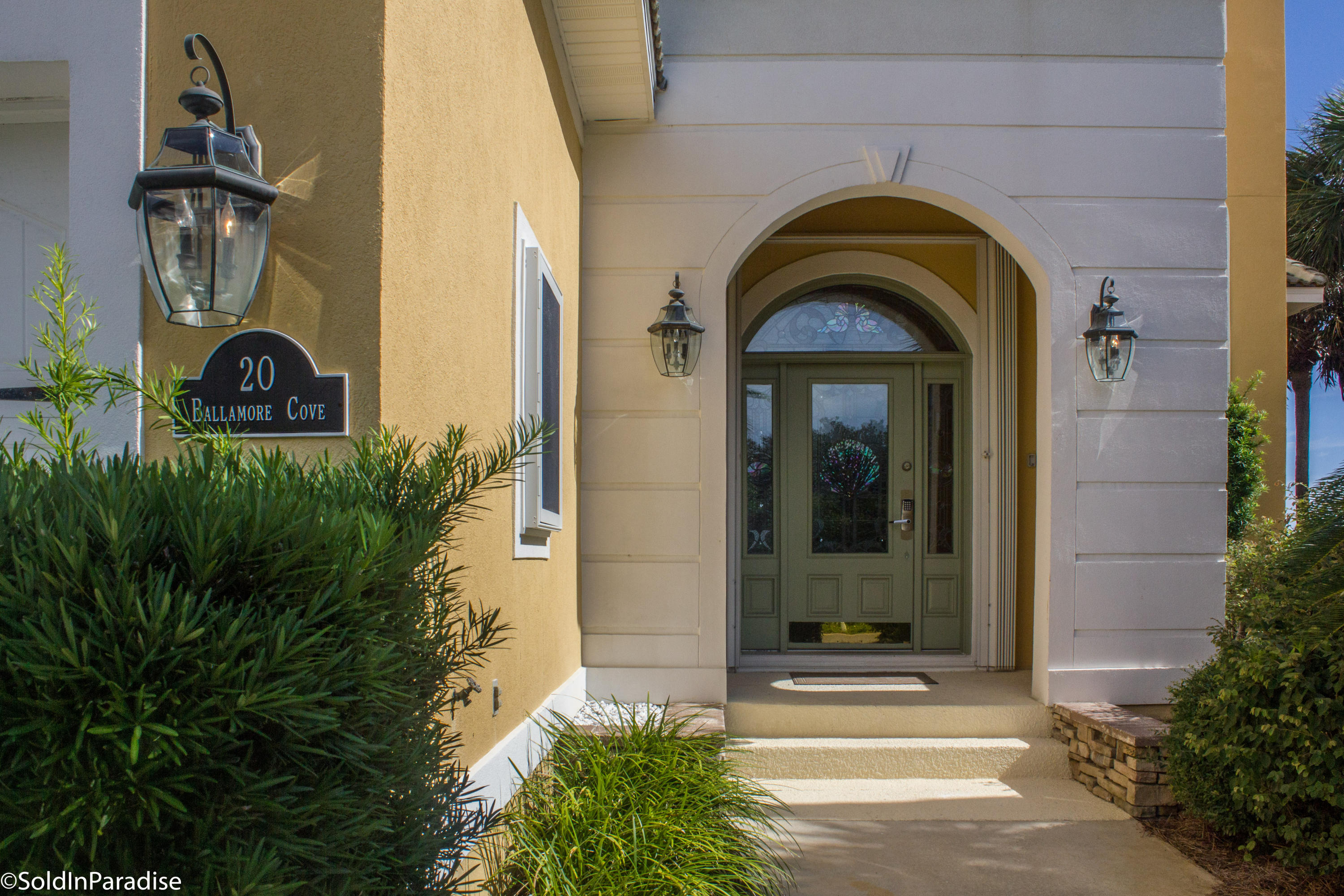 AVALON BEACH ESTATES - Residential