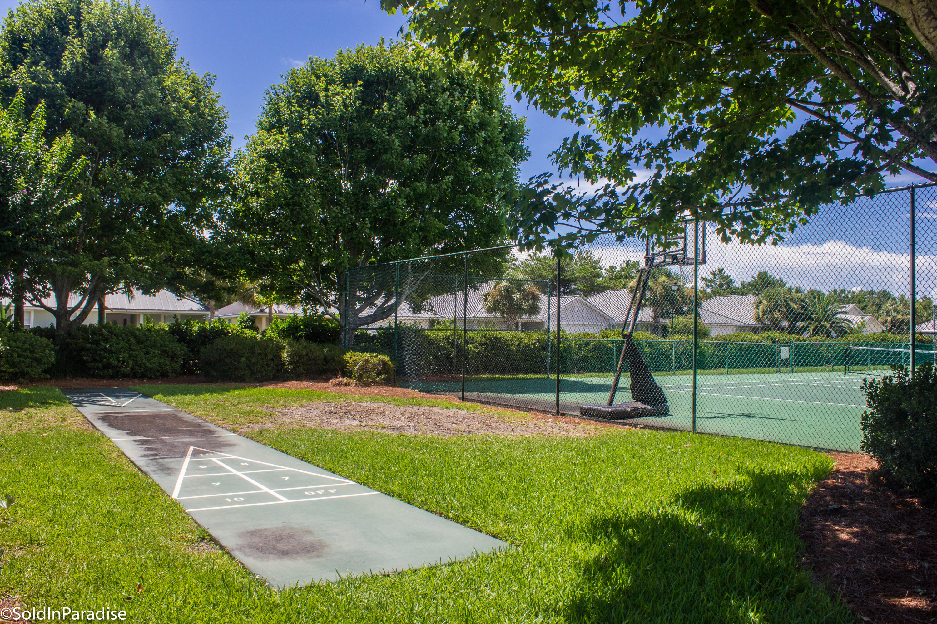 AVALON BEACH ESTATES - Residential