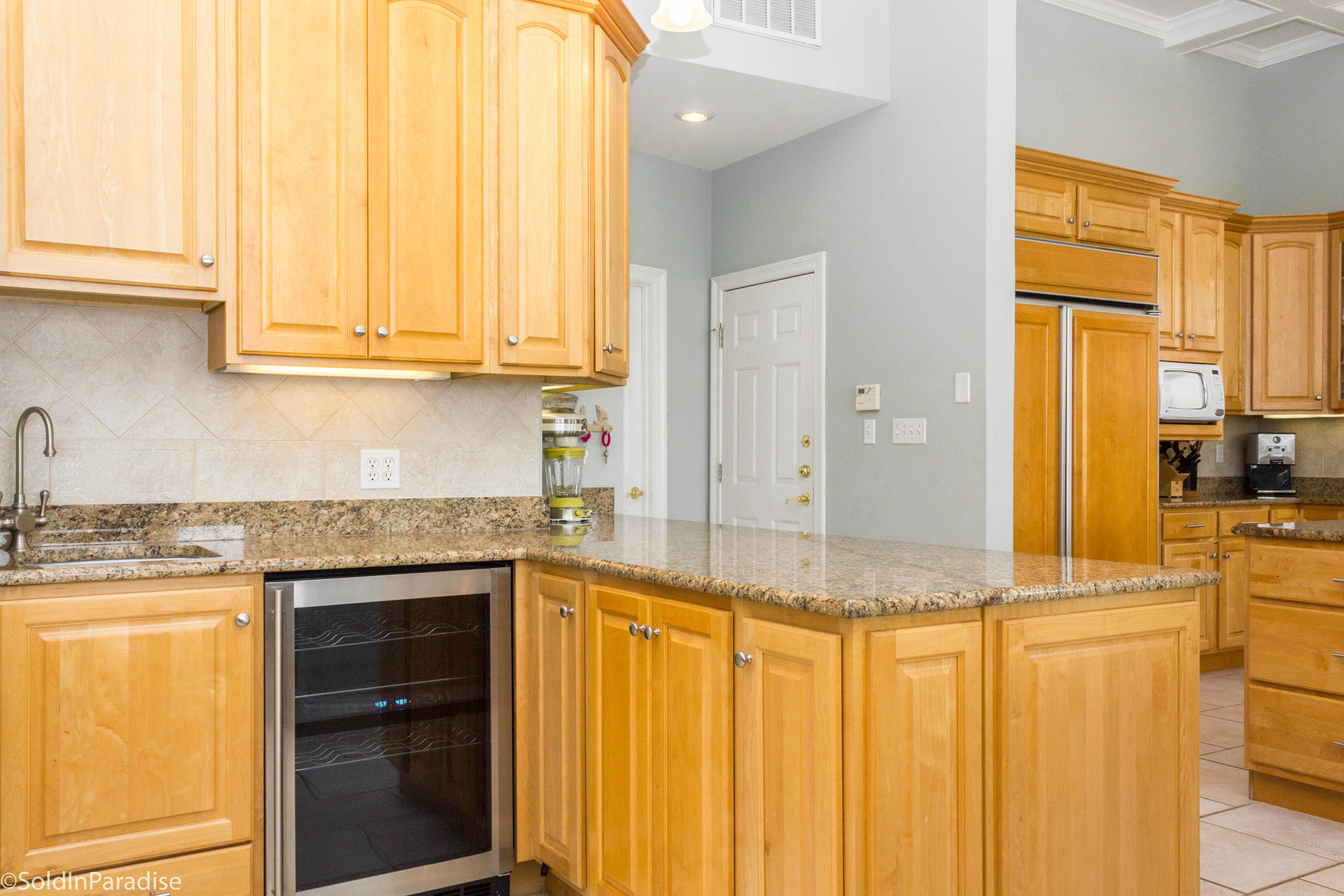 AVALON BEACH ESTATES - Residential