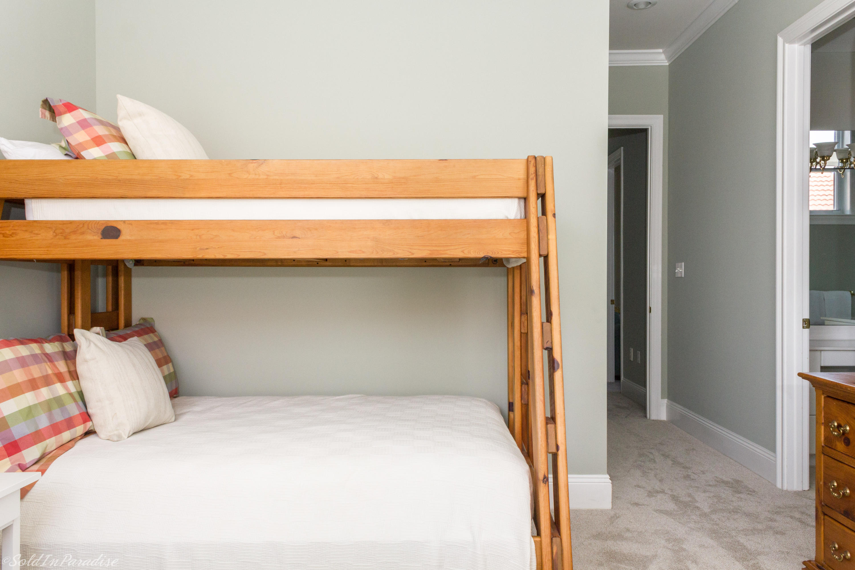 AVALON BEACH ESTATES - Residential