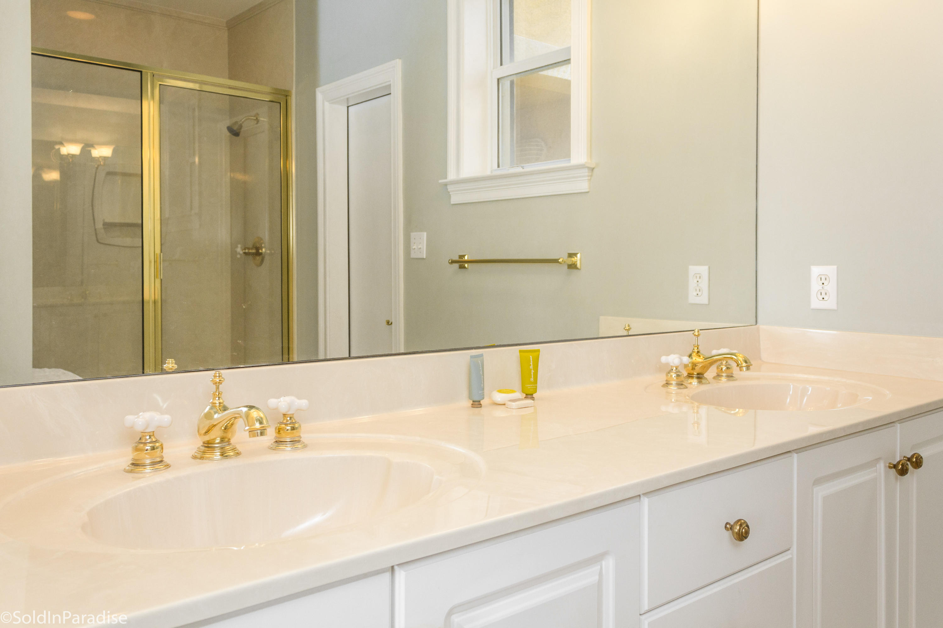 AVALON BEACH ESTATES - Residential