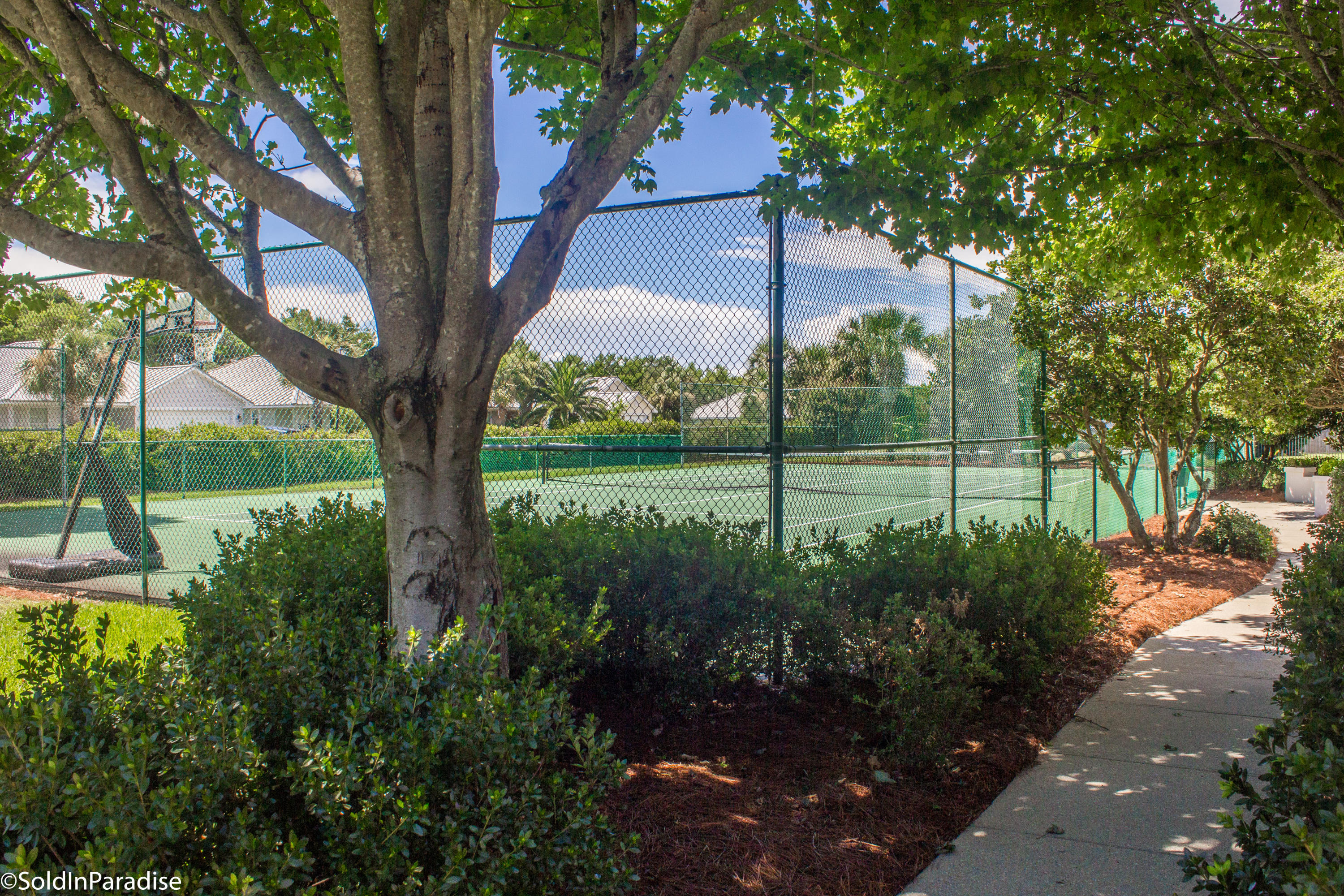 AVALON BEACH ESTATES - Residential