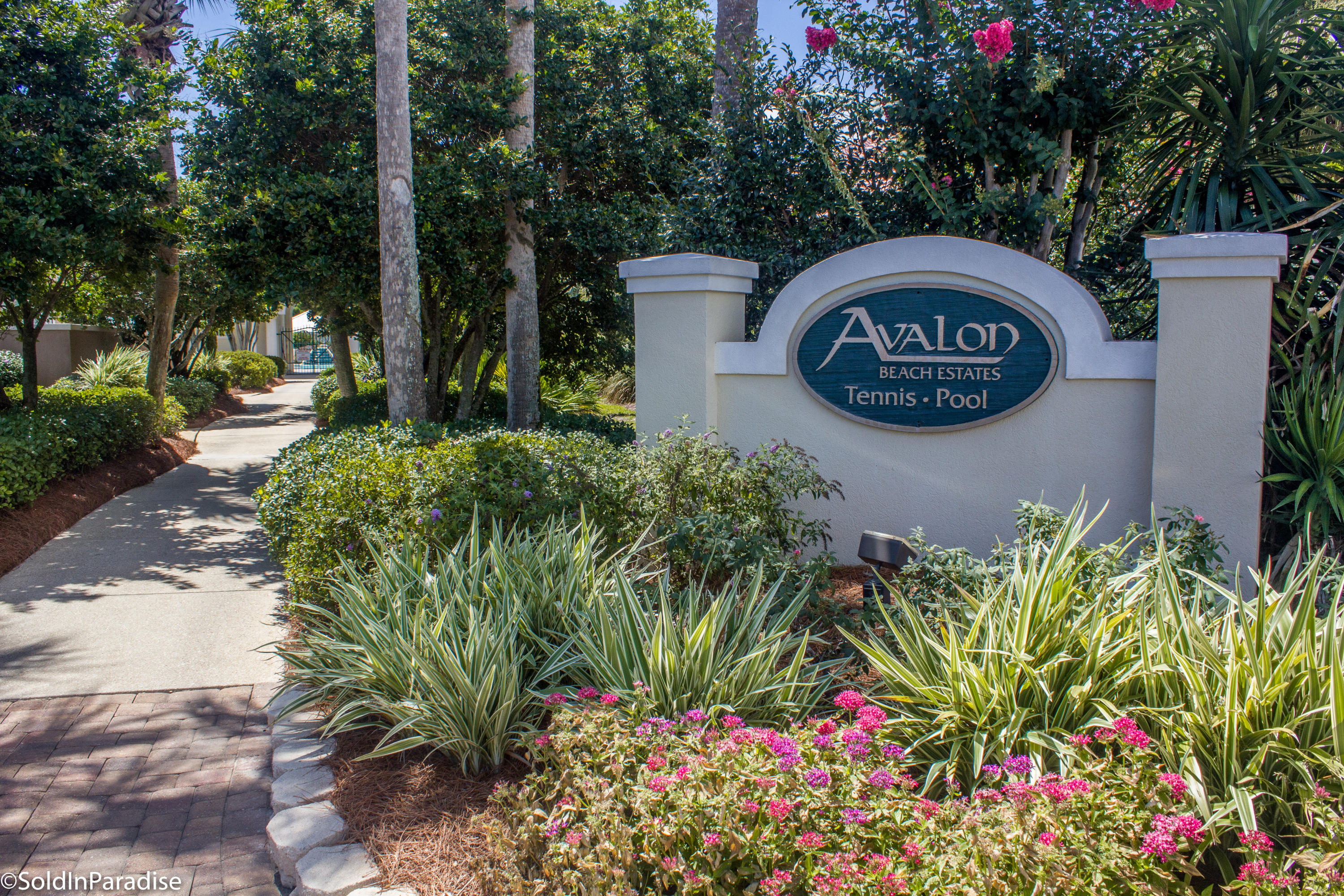 AVALON BEACH ESTATES - Residential