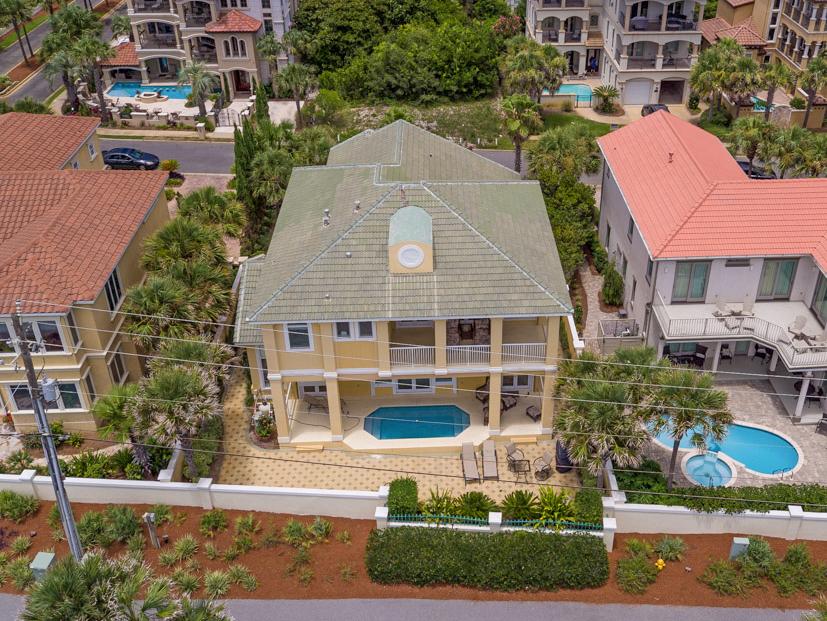 AVALON BEACH ESTATES - Residential