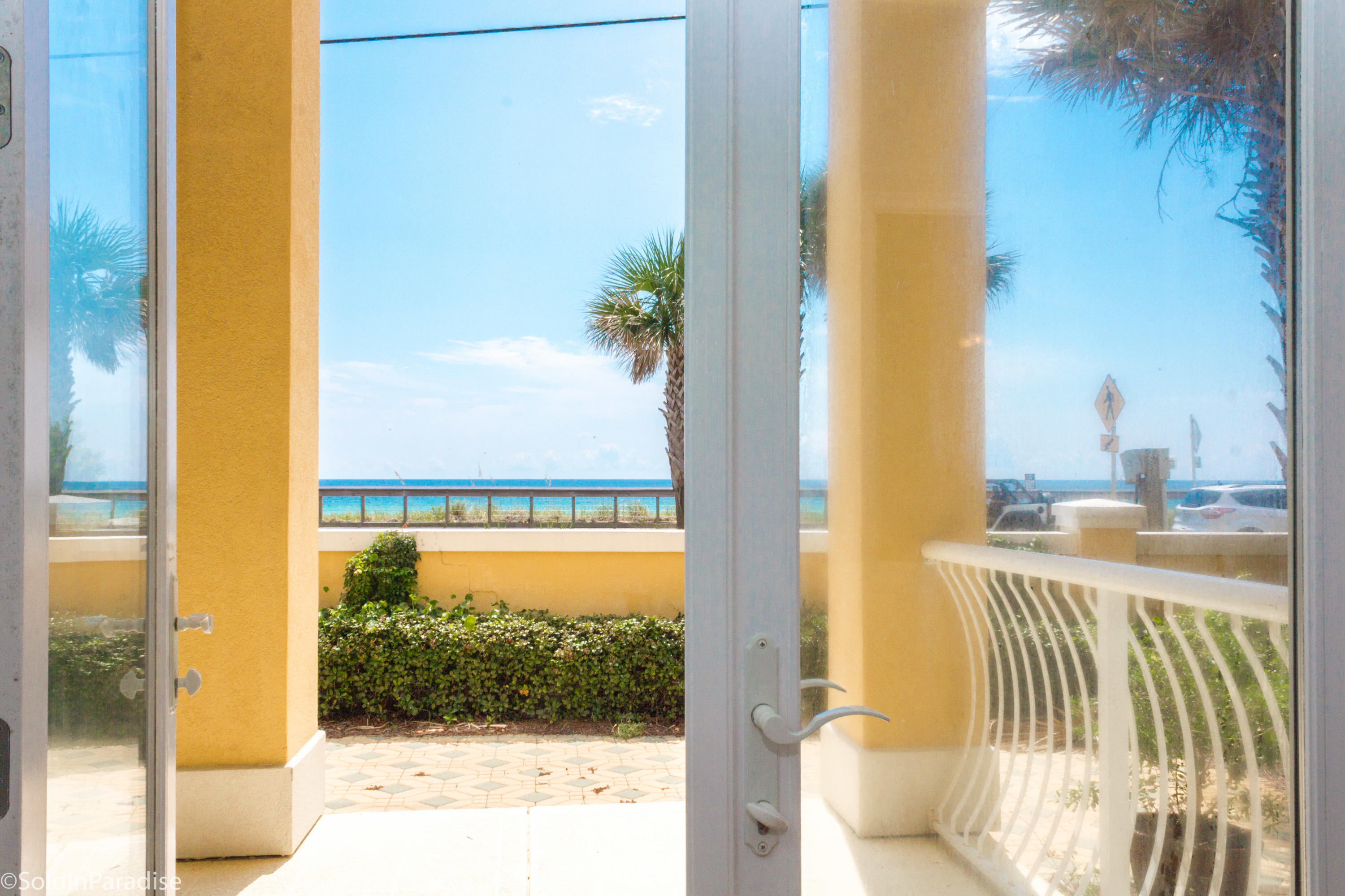 AVALON BEACH ESTATES - Residential