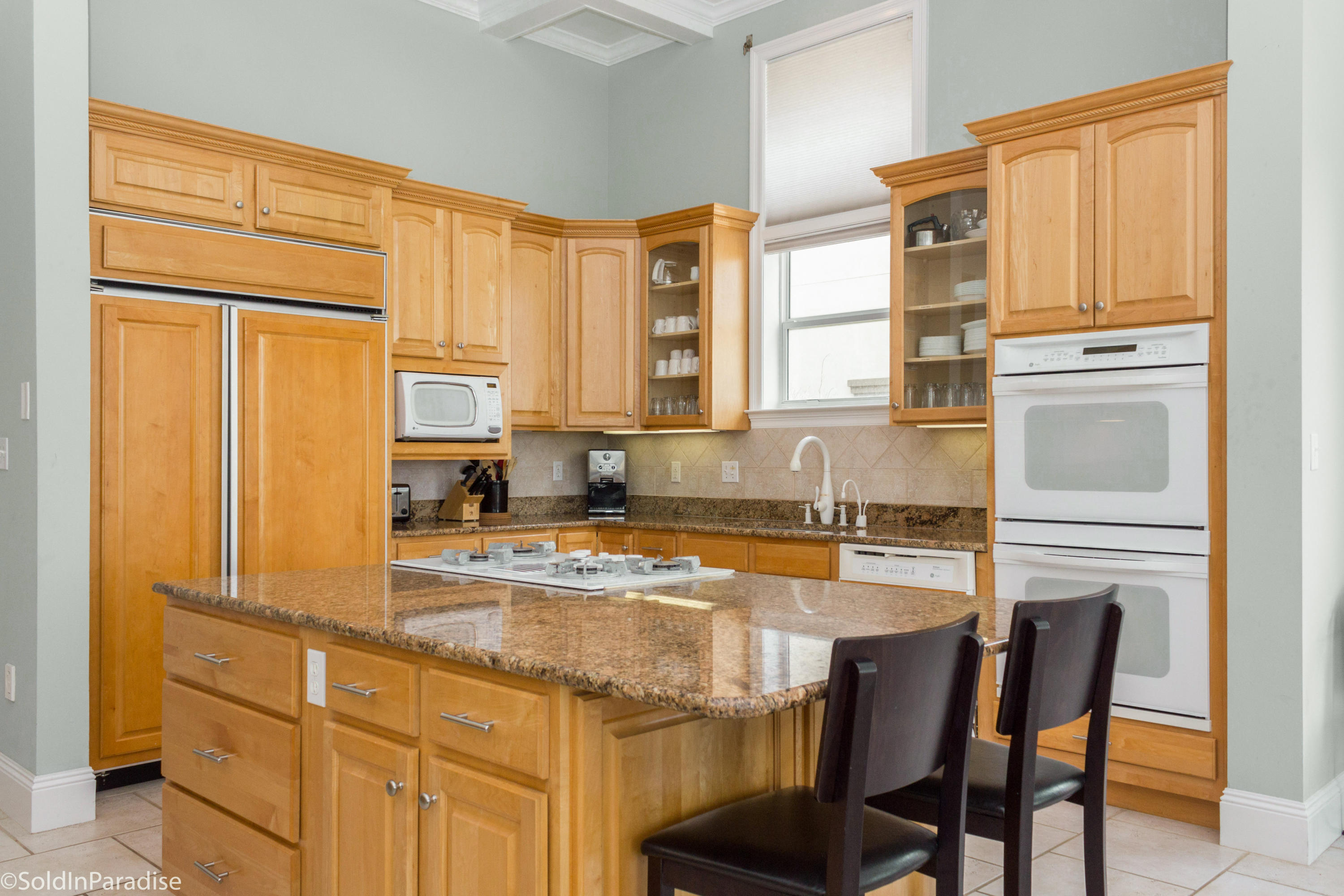 AVALON BEACH ESTATES - Residential