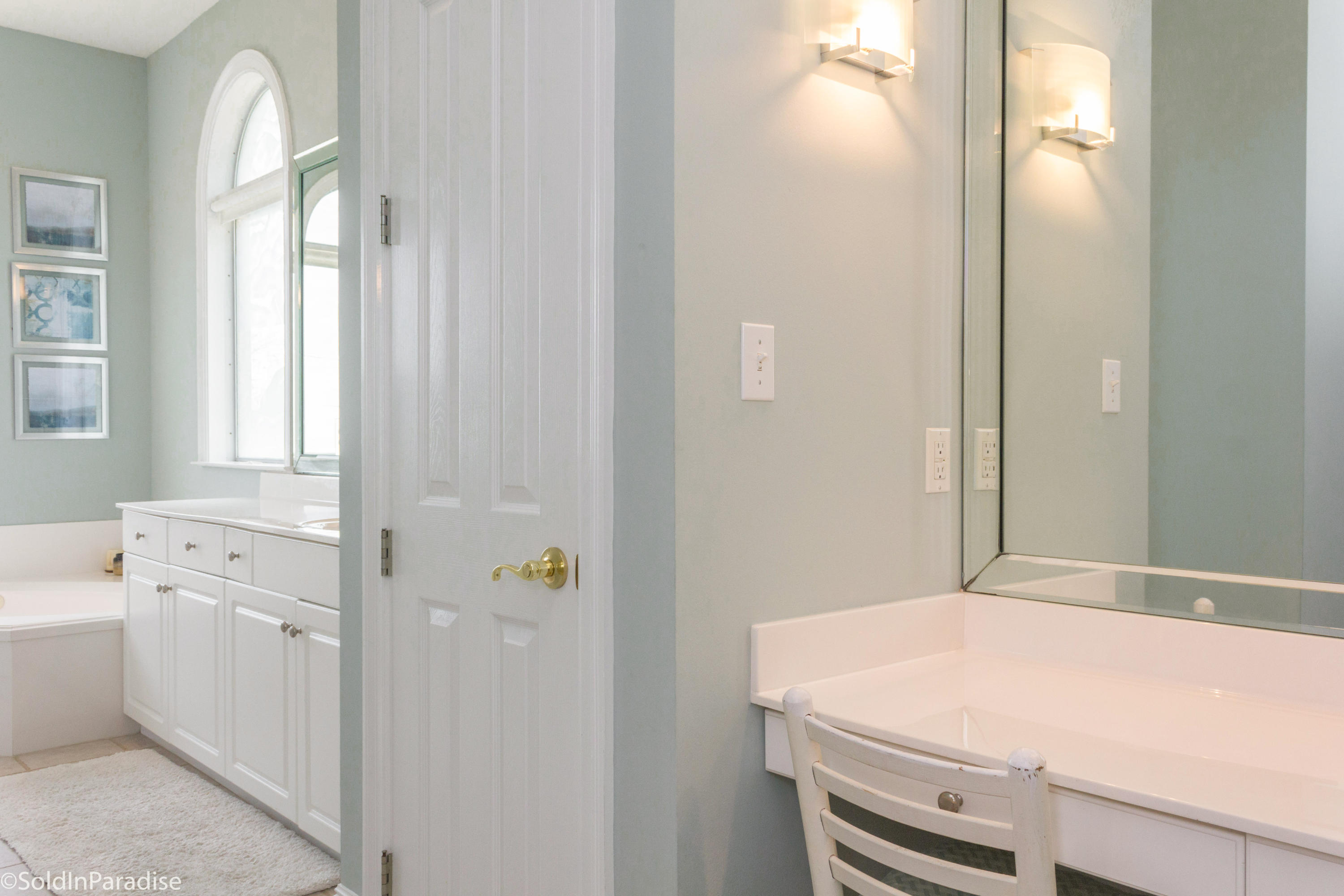 AVALON BEACH ESTATES - Residential