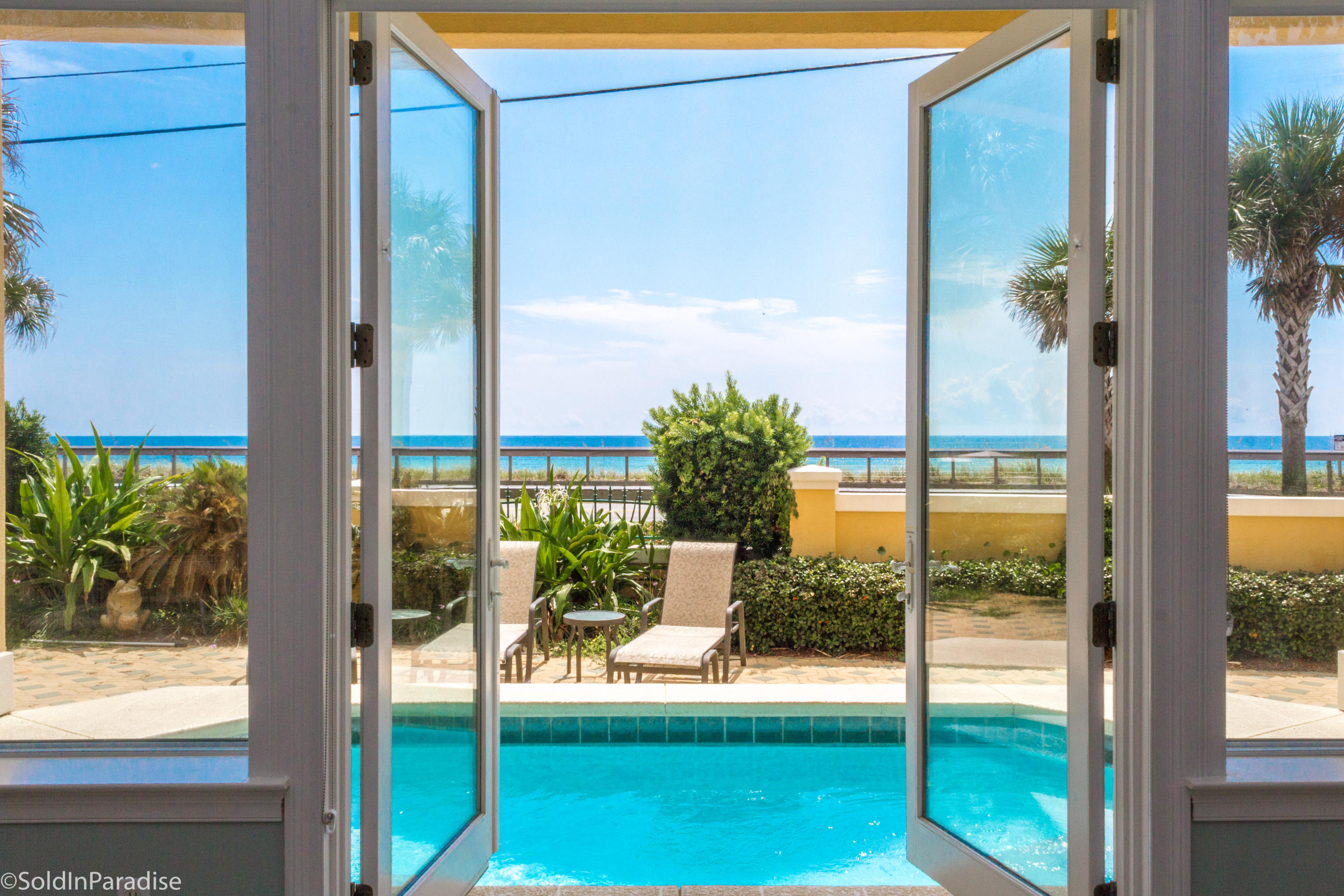 AVALON BEACH ESTATES - Residential