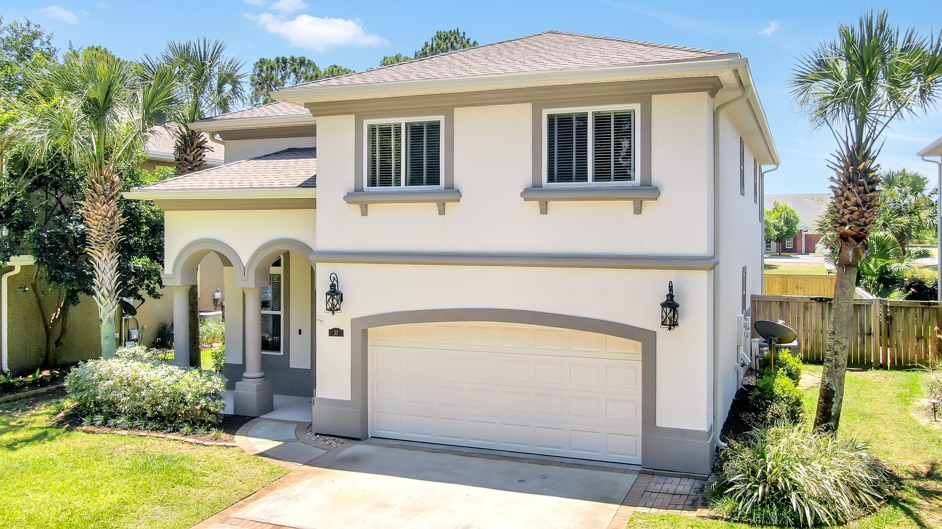 BAYWALK LANDING - Residential