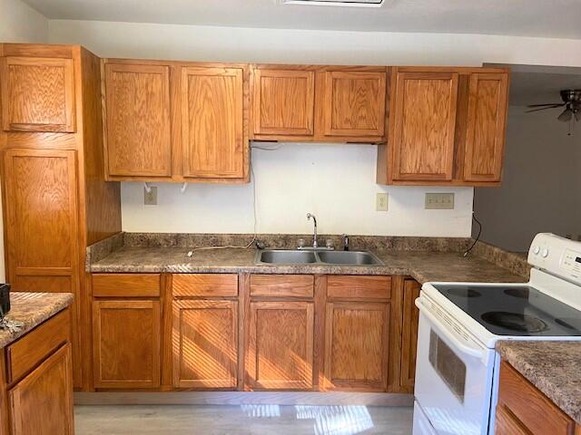 VALPARAISO PINECREST 6 - Residential Lease