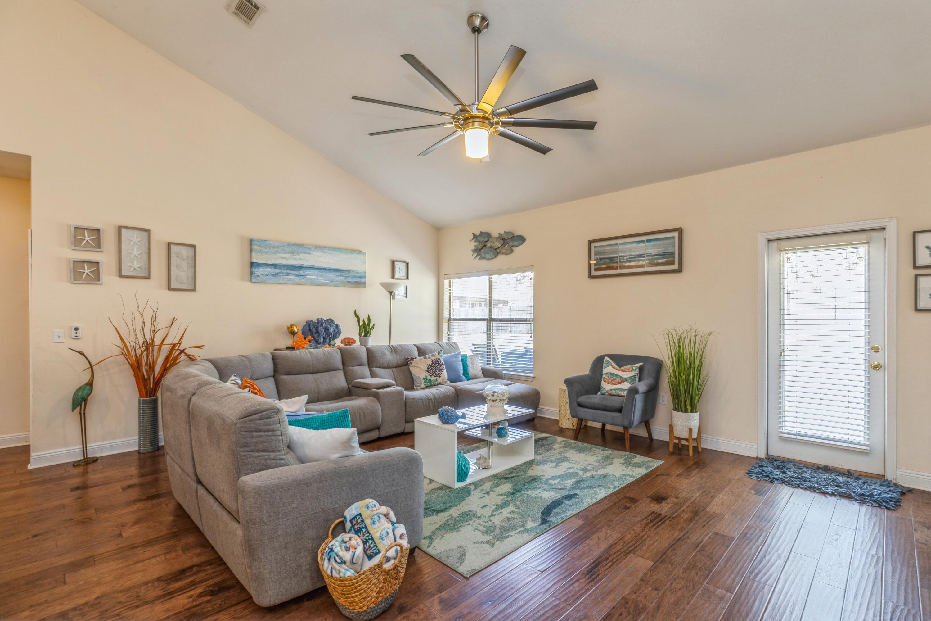 ROLLING RIDGE S/D - Residential