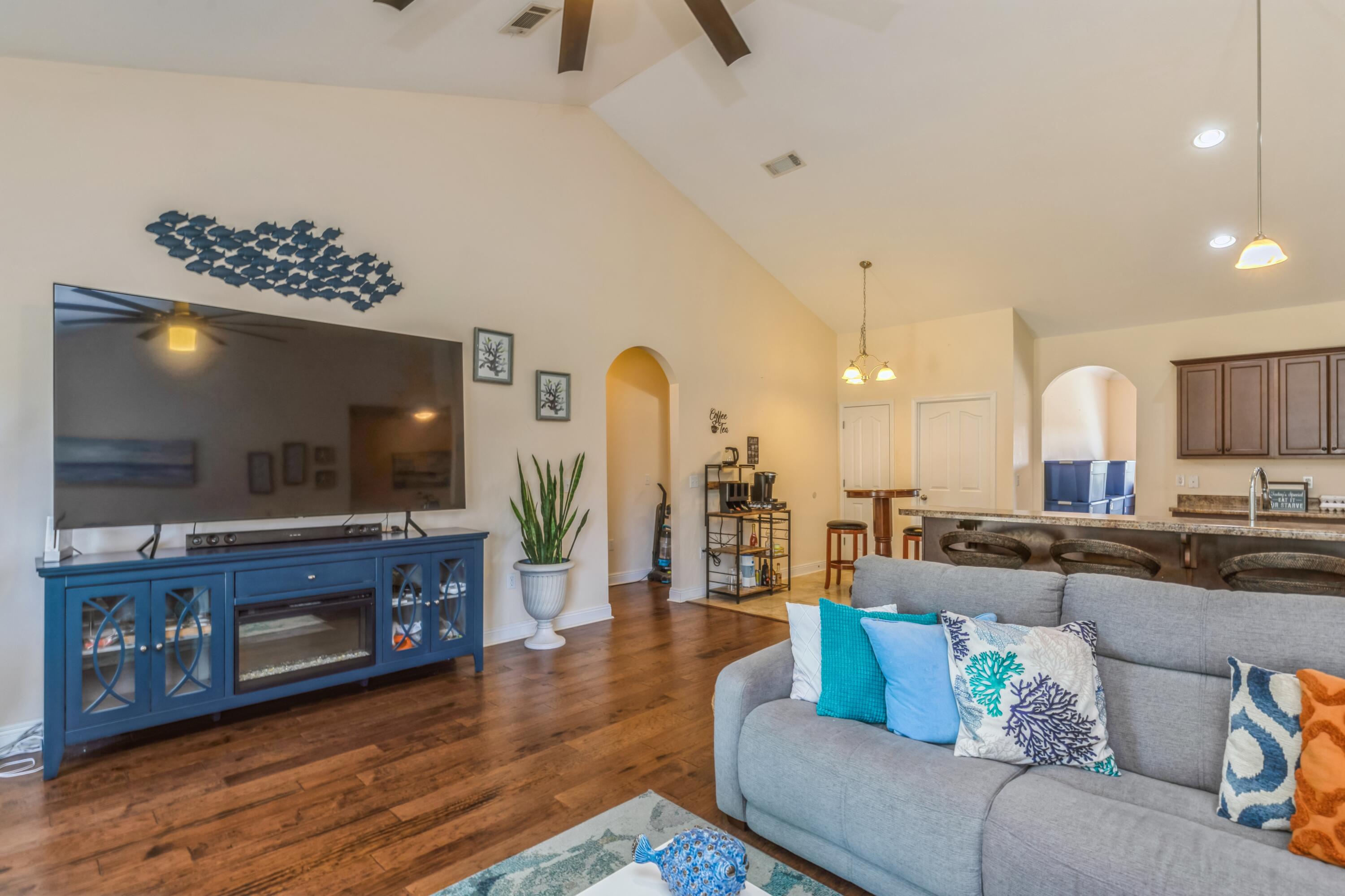 ROLLING RIDGE S/D - Residential