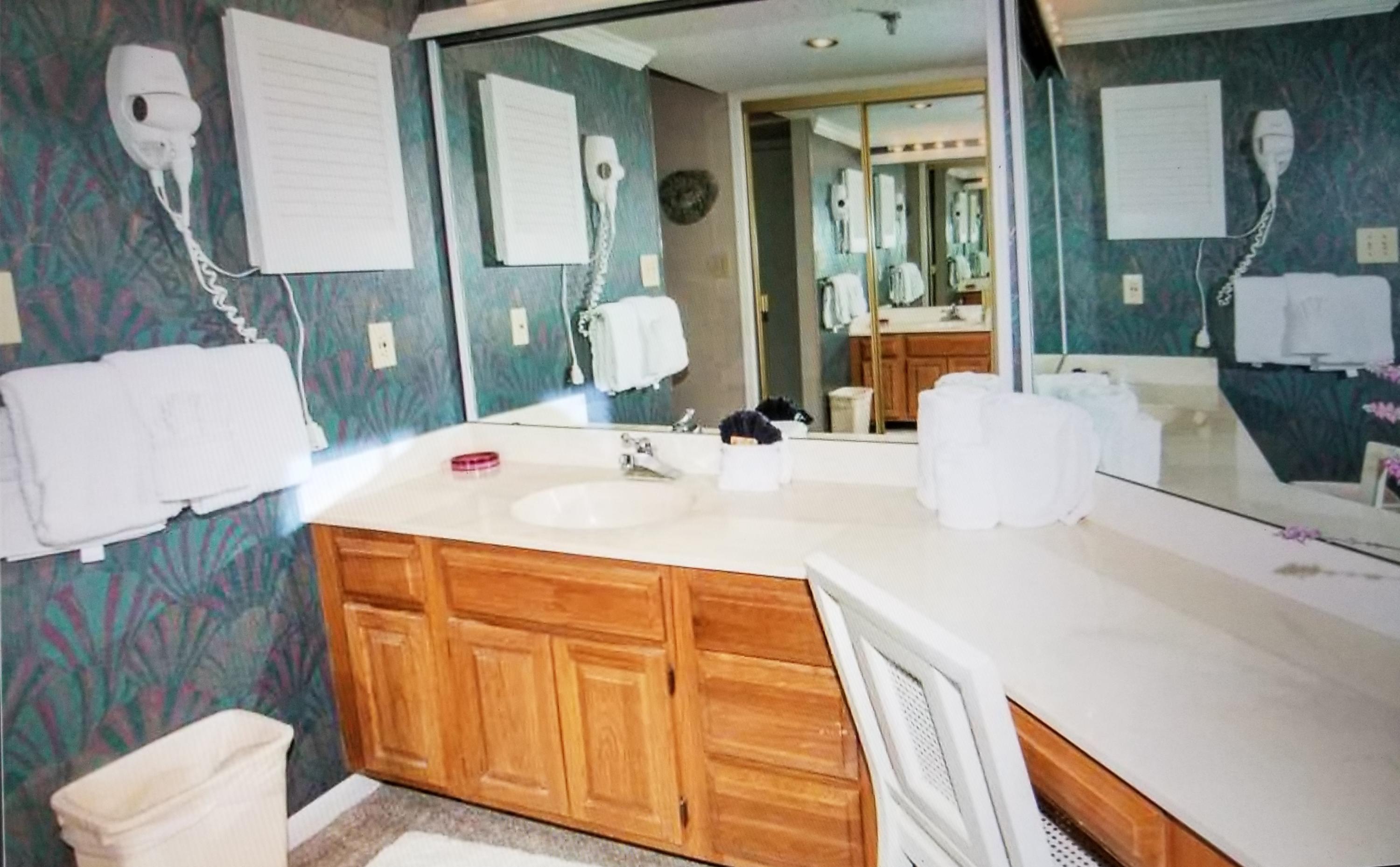 INLET REEF CLUB CONDO - Residential