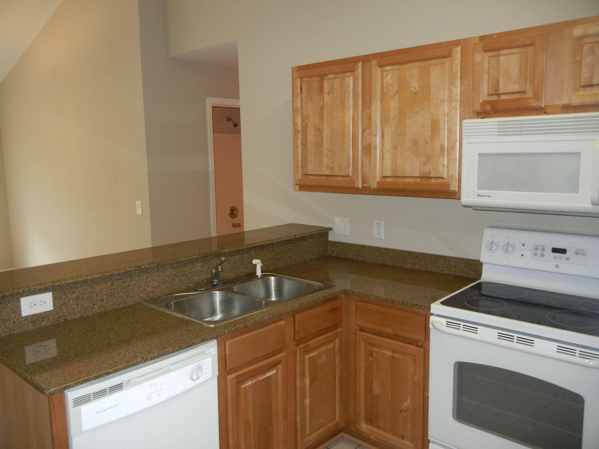 AVALON BEACH - Residential