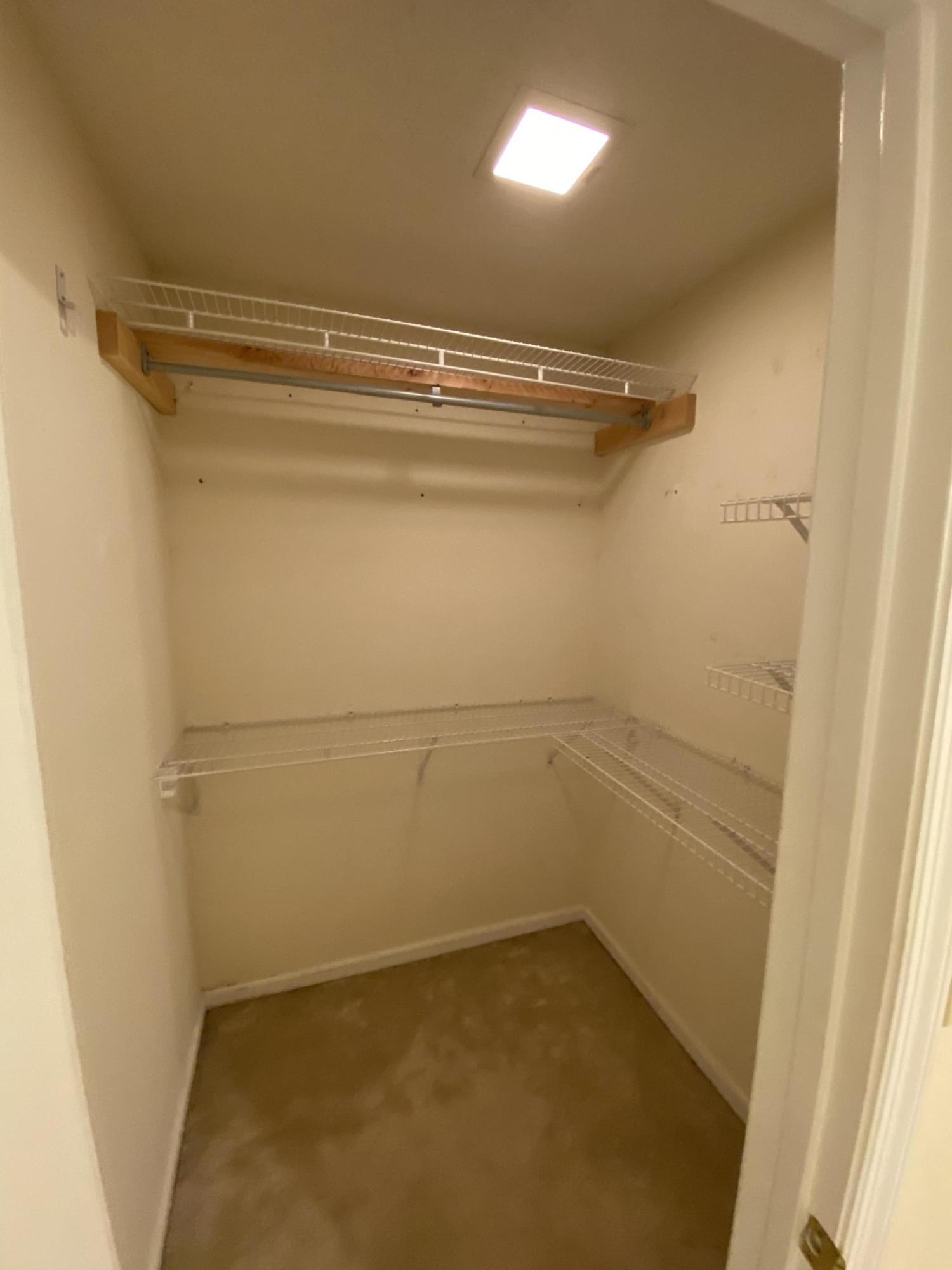 TWIN OAKS - Residential