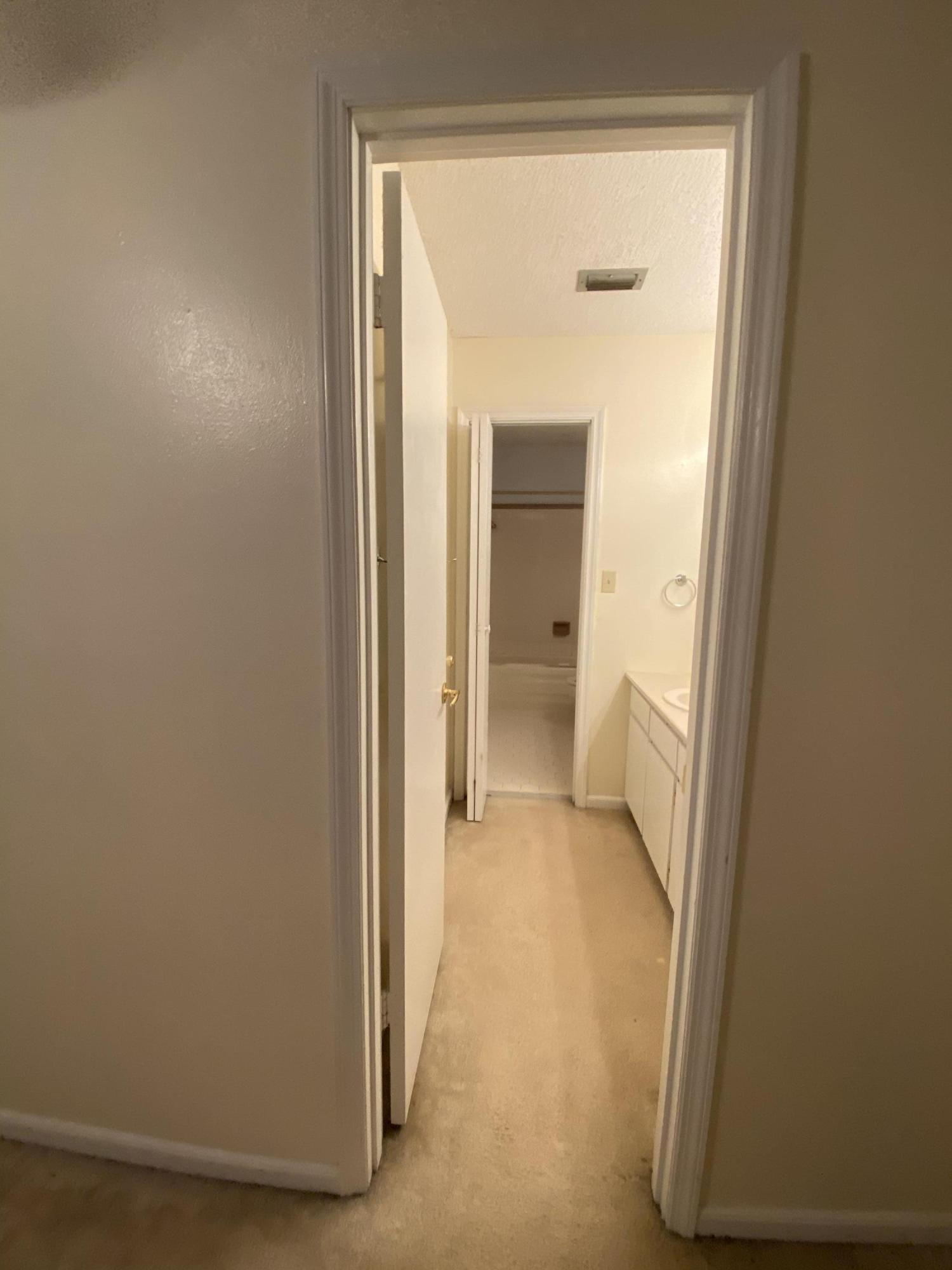 TWIN OAKS - Residential