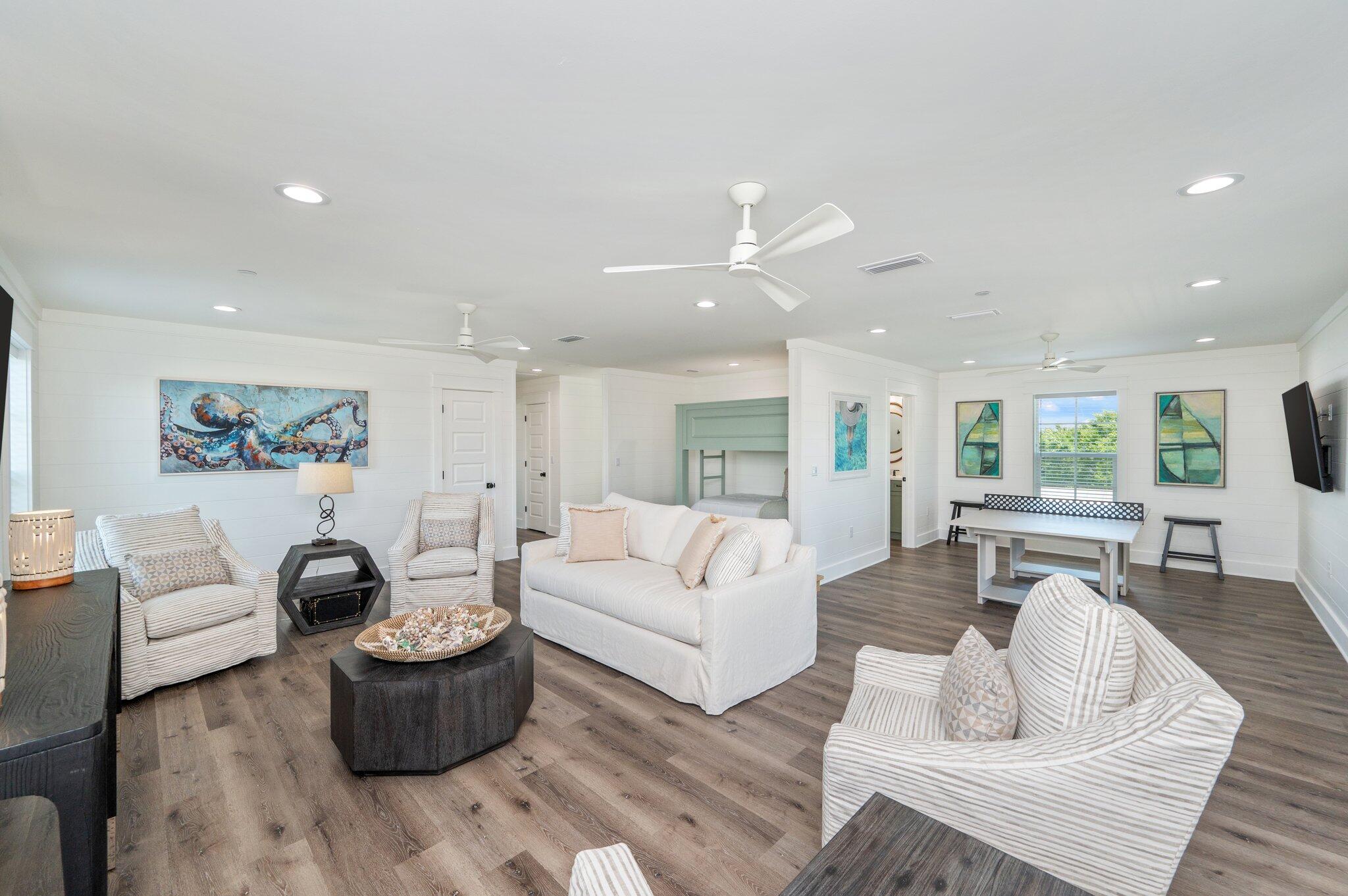 CRYSTAL BEACH - Residential