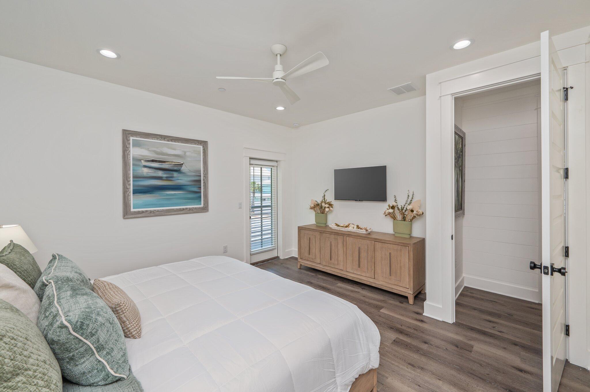 CRYSTAL BEACH - Residential