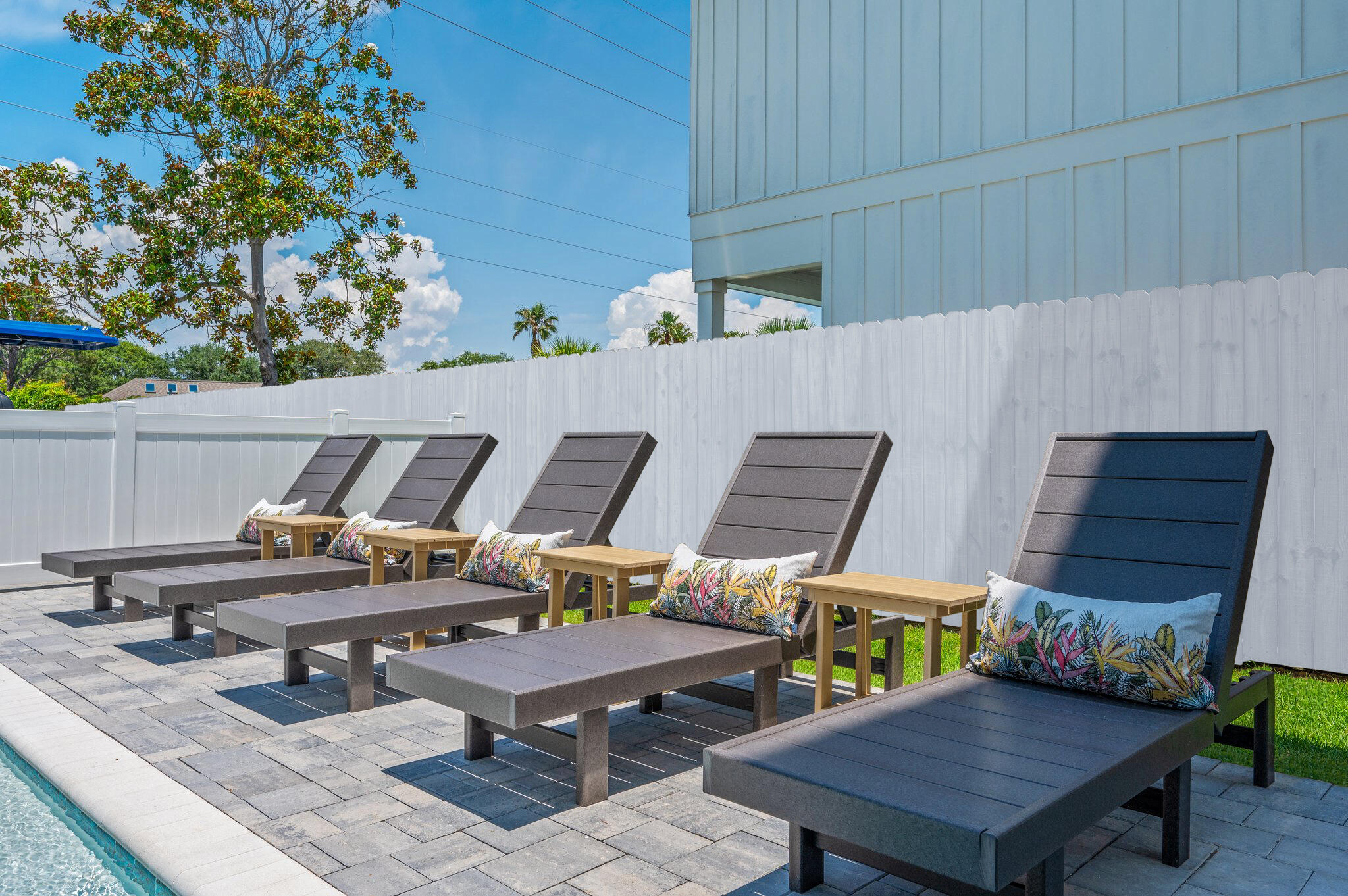 CRYSTAL BEACH - Residential