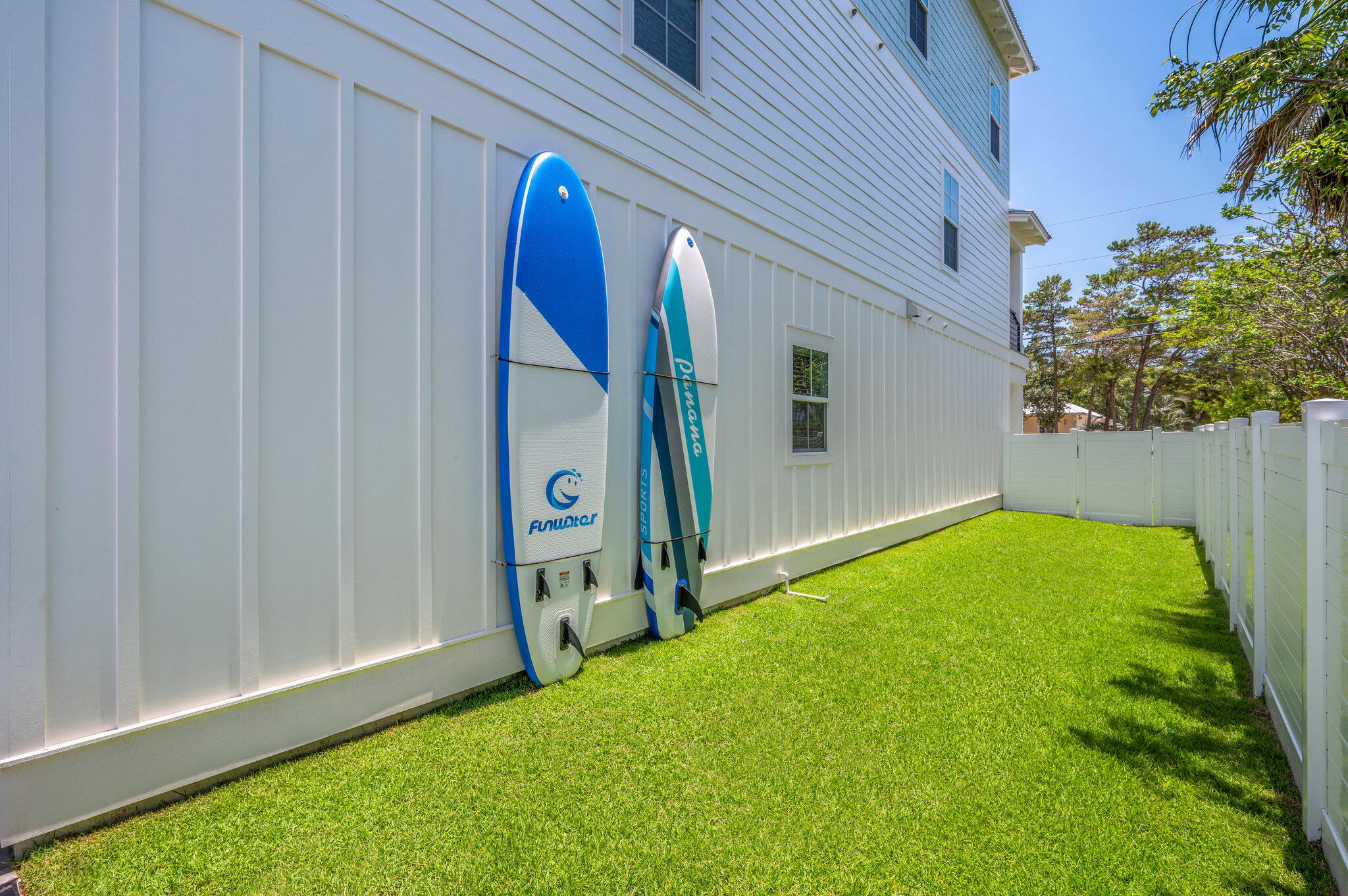 CRYSTAL BEACH - Residential