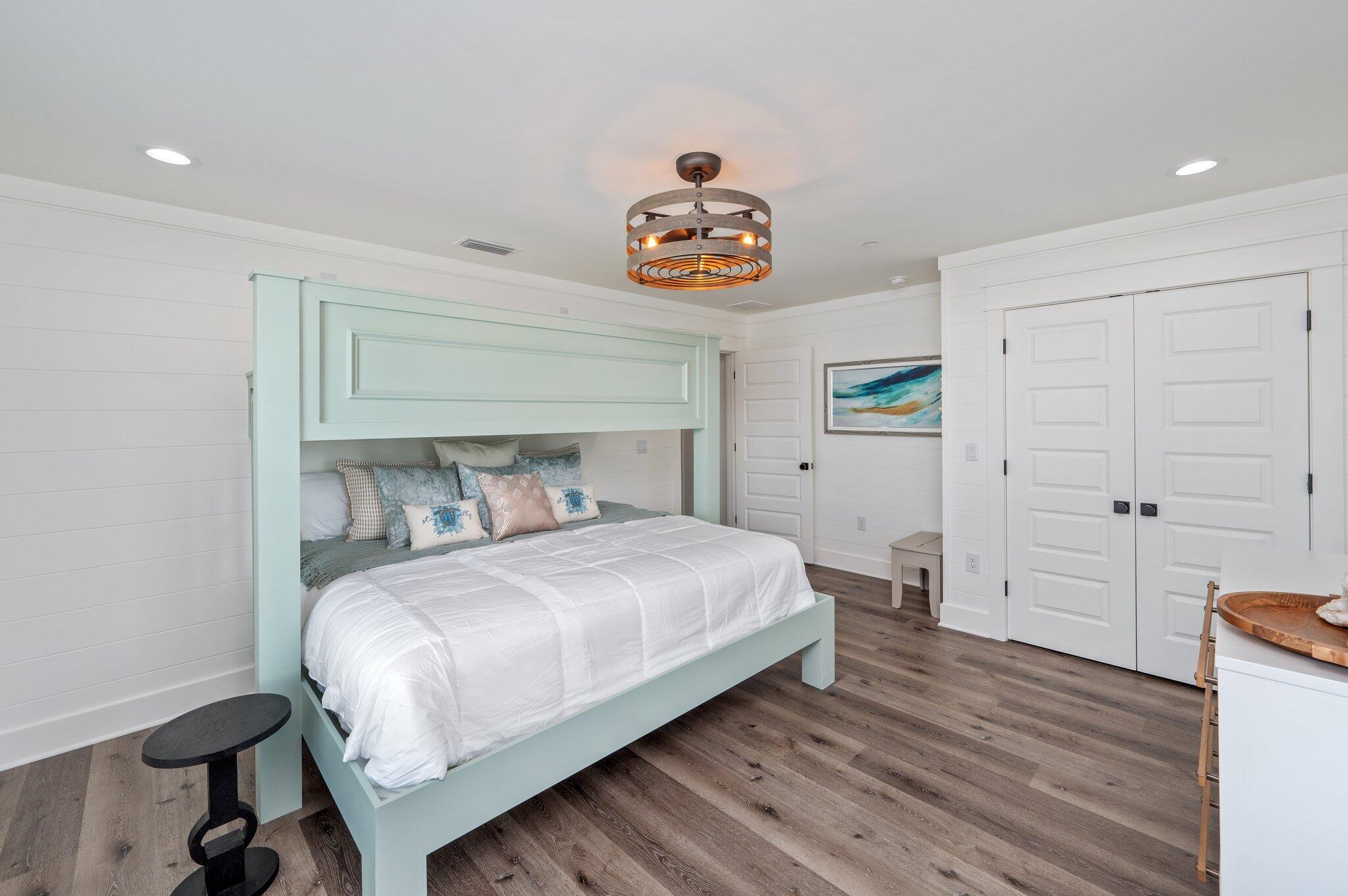 CRYSTAL BEACH - Residential