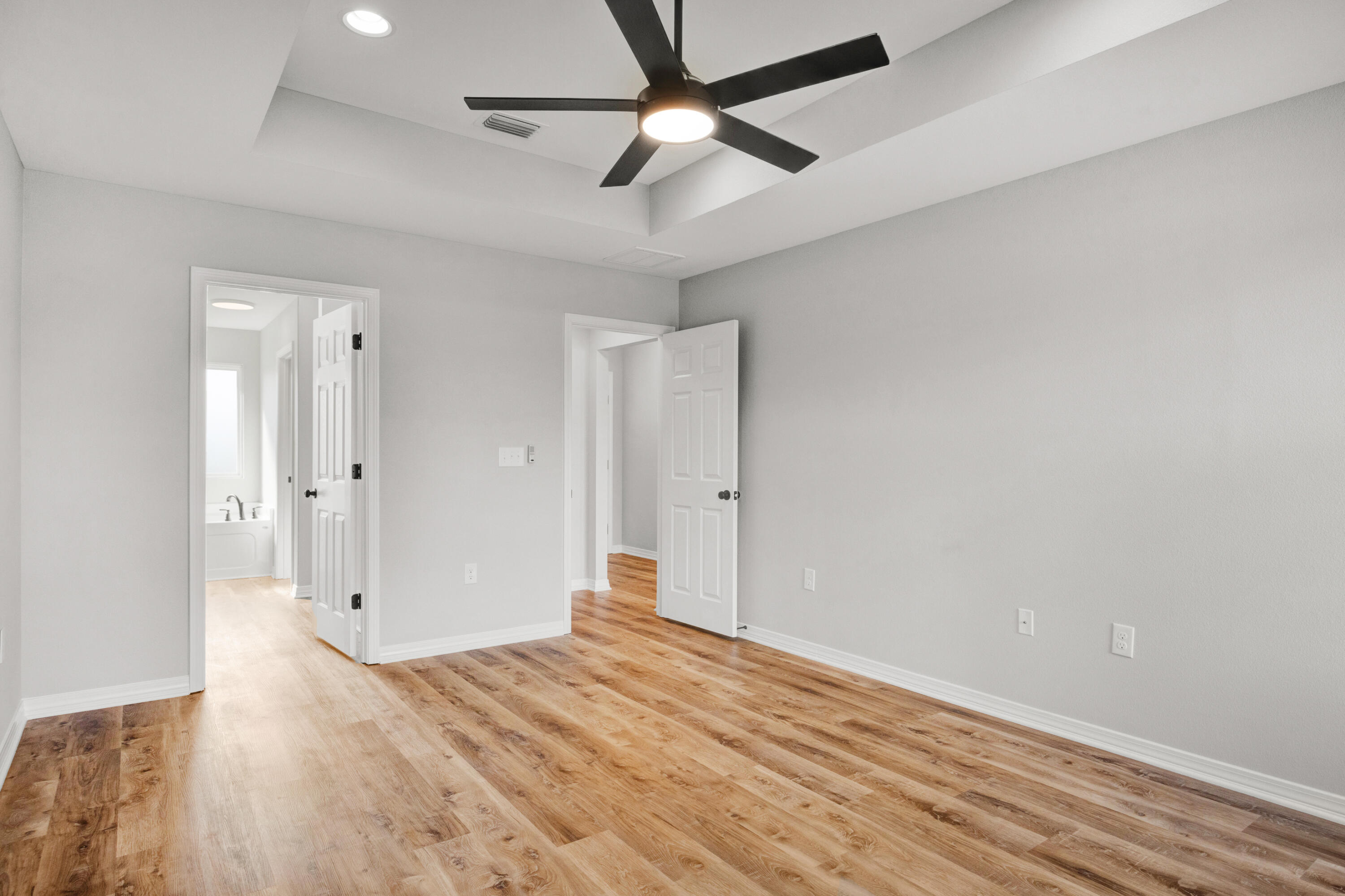 Garden City Park - Residential