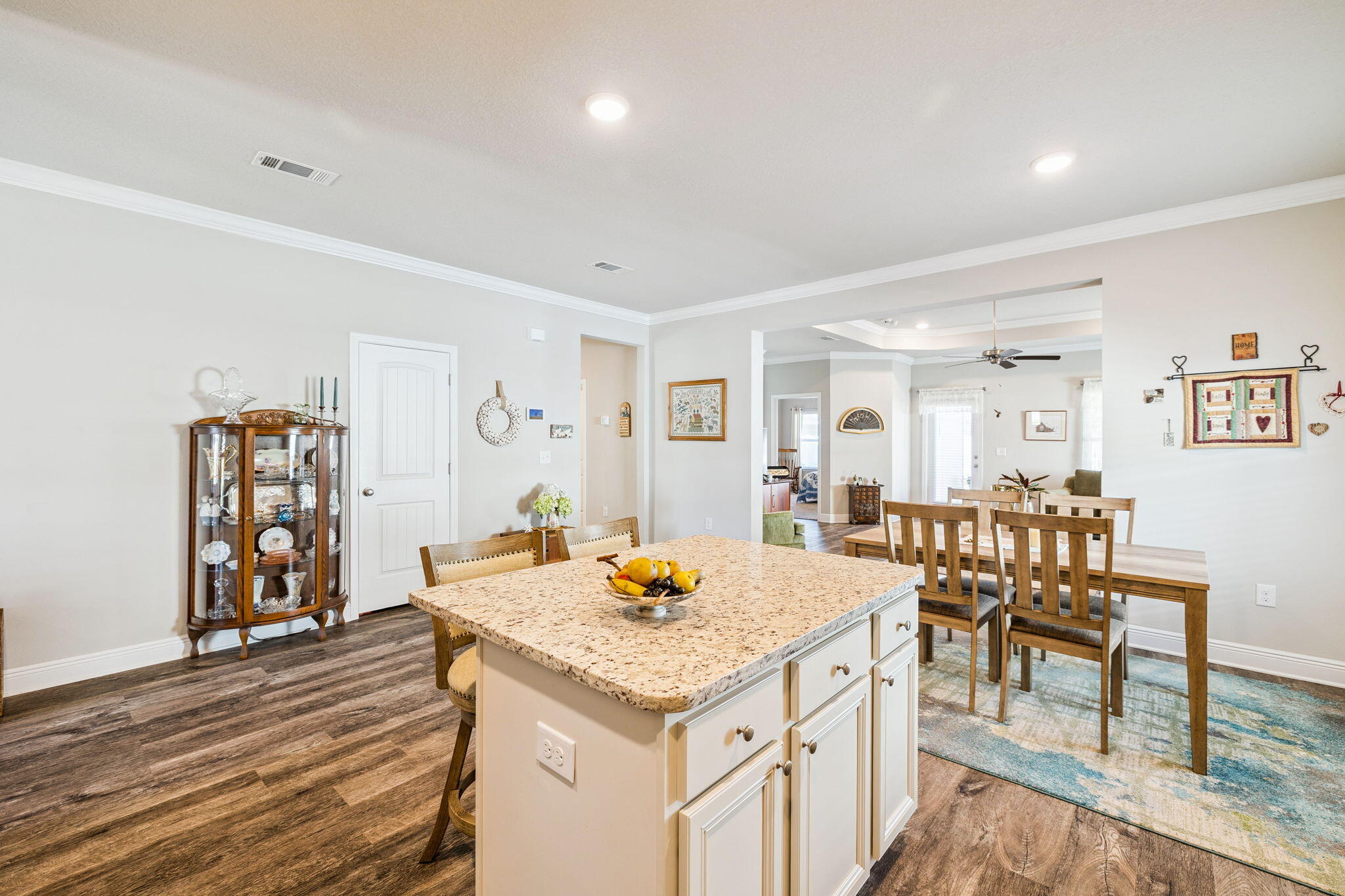 STONEGATE - Residential