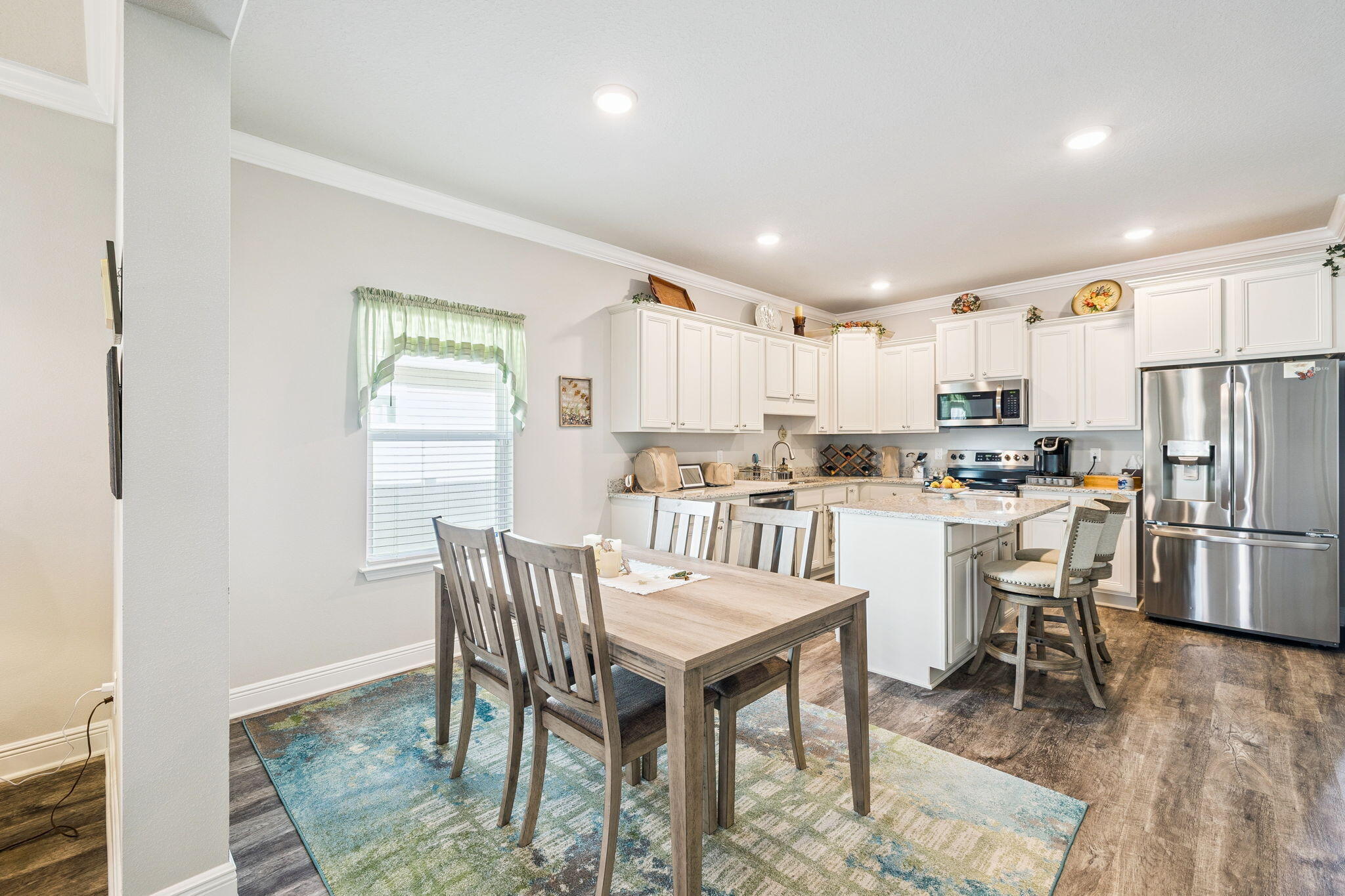 STONEGATE - Residential