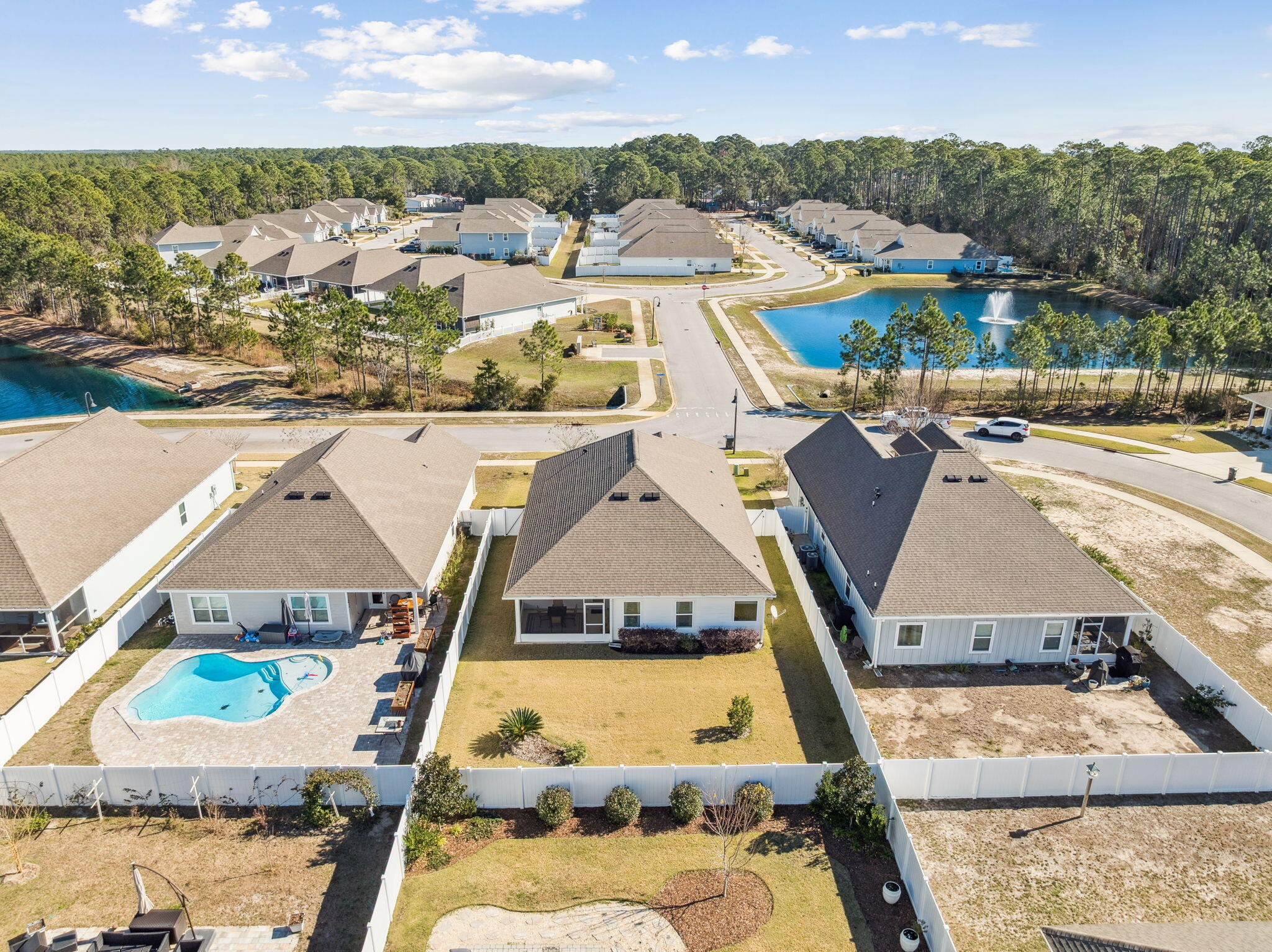 STONEGATE - Residential