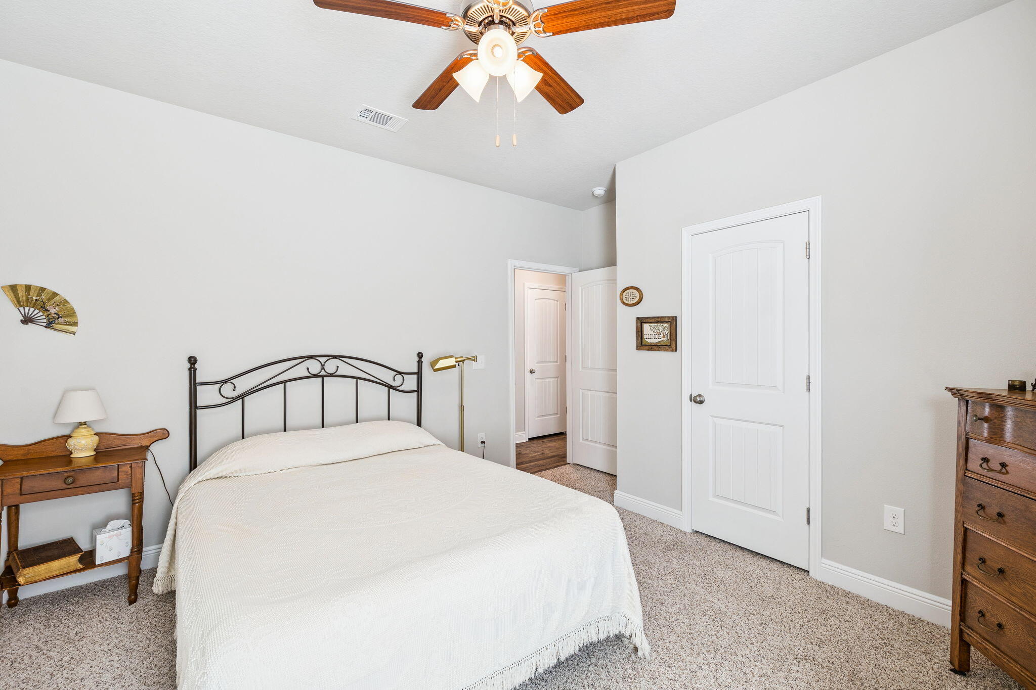 STONEGATE - Residential