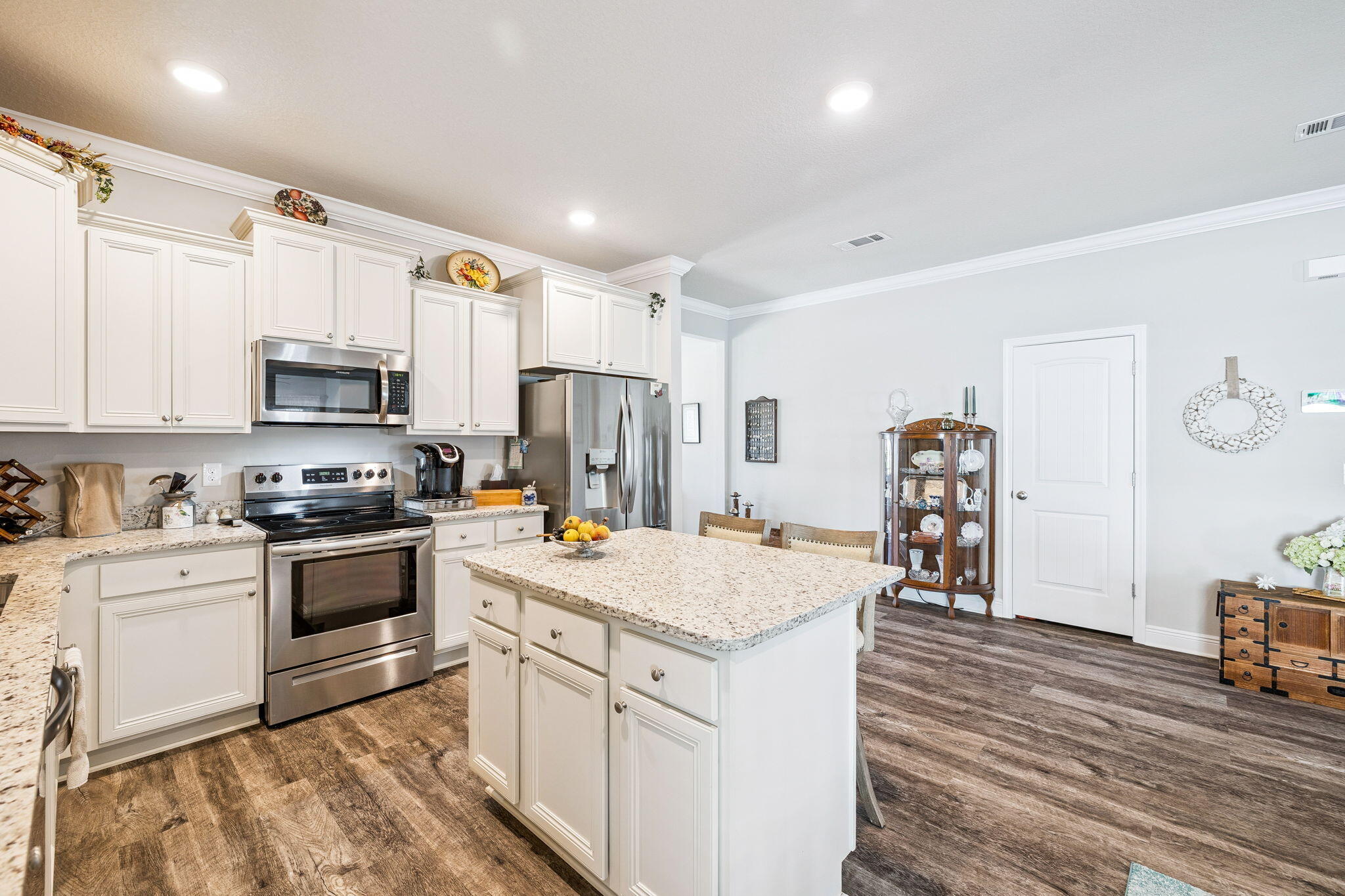 STONEGATE - Residential