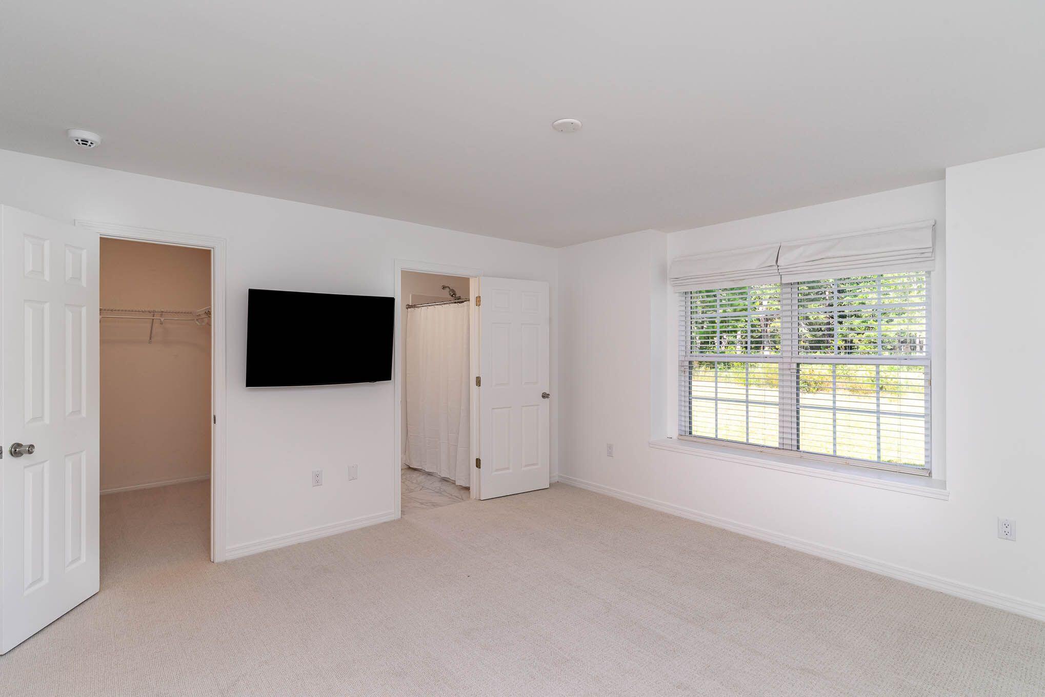 CREEKSIDE - Residential