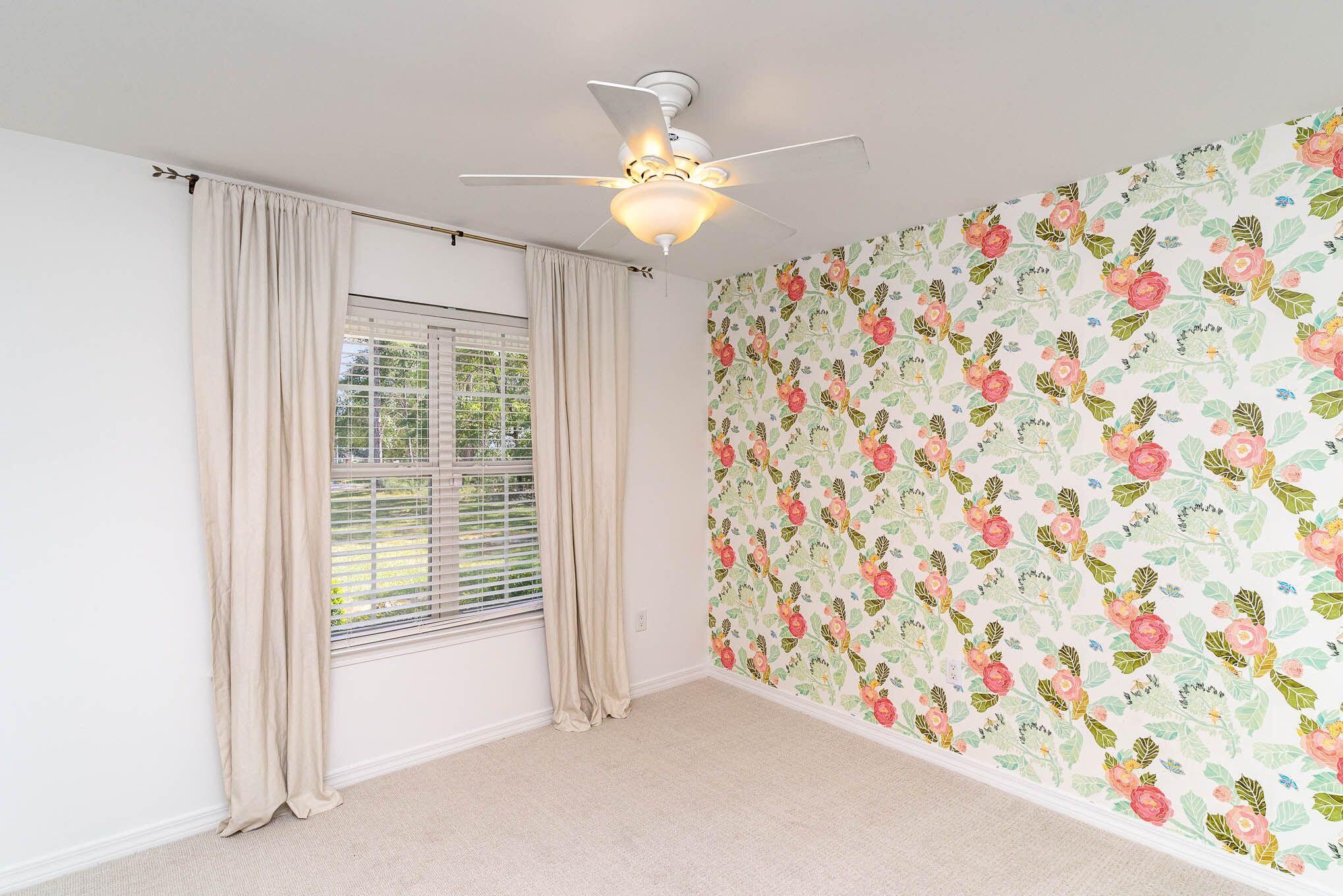 CREEKSIDE - Residential