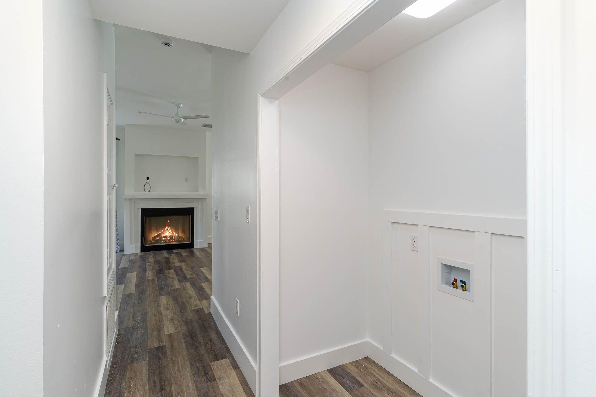 CREEKSIDE - Residential