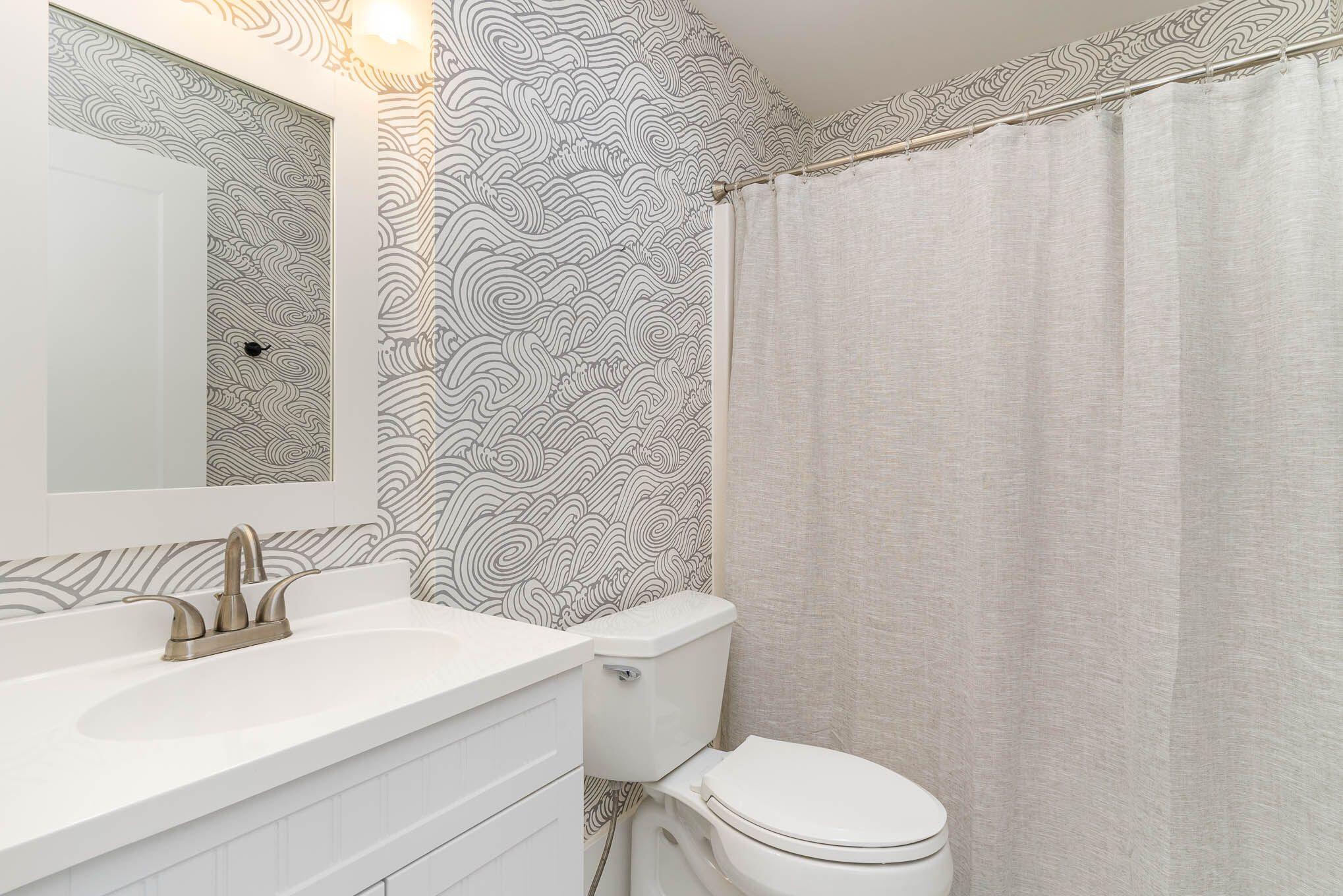 CREEKSIDE - Residential