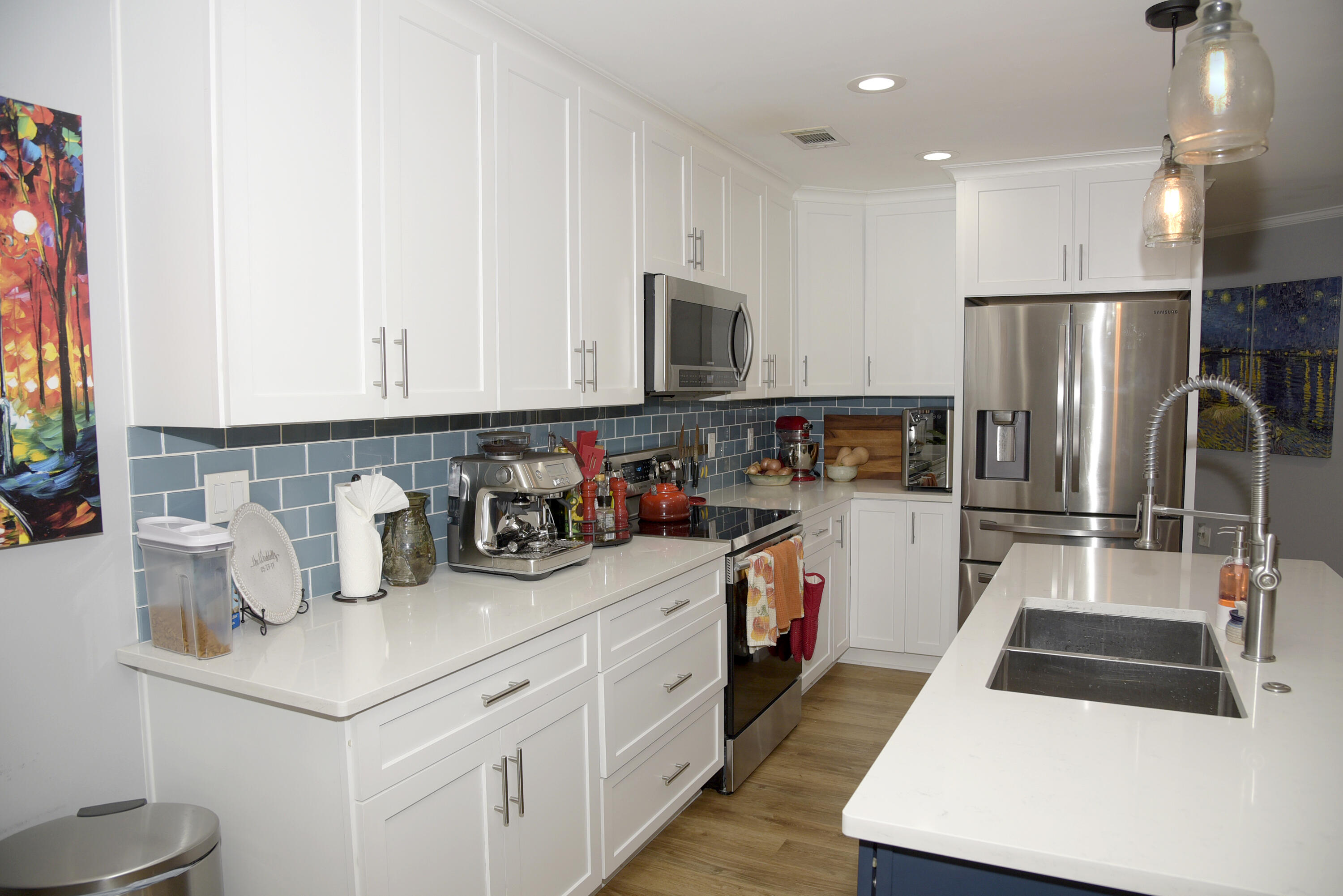 LAKESIDE CONDO AT BLUEWATER BAY - Residential