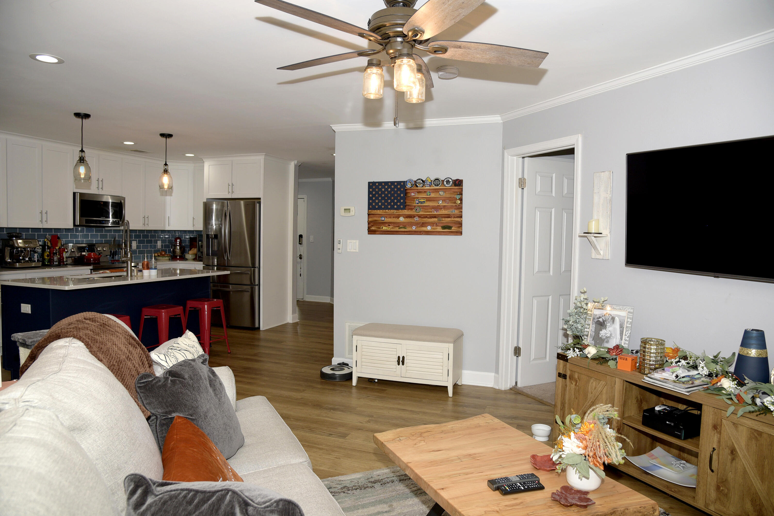 LAKESIDE CONDO AT BLUEWATER BAY - Residential