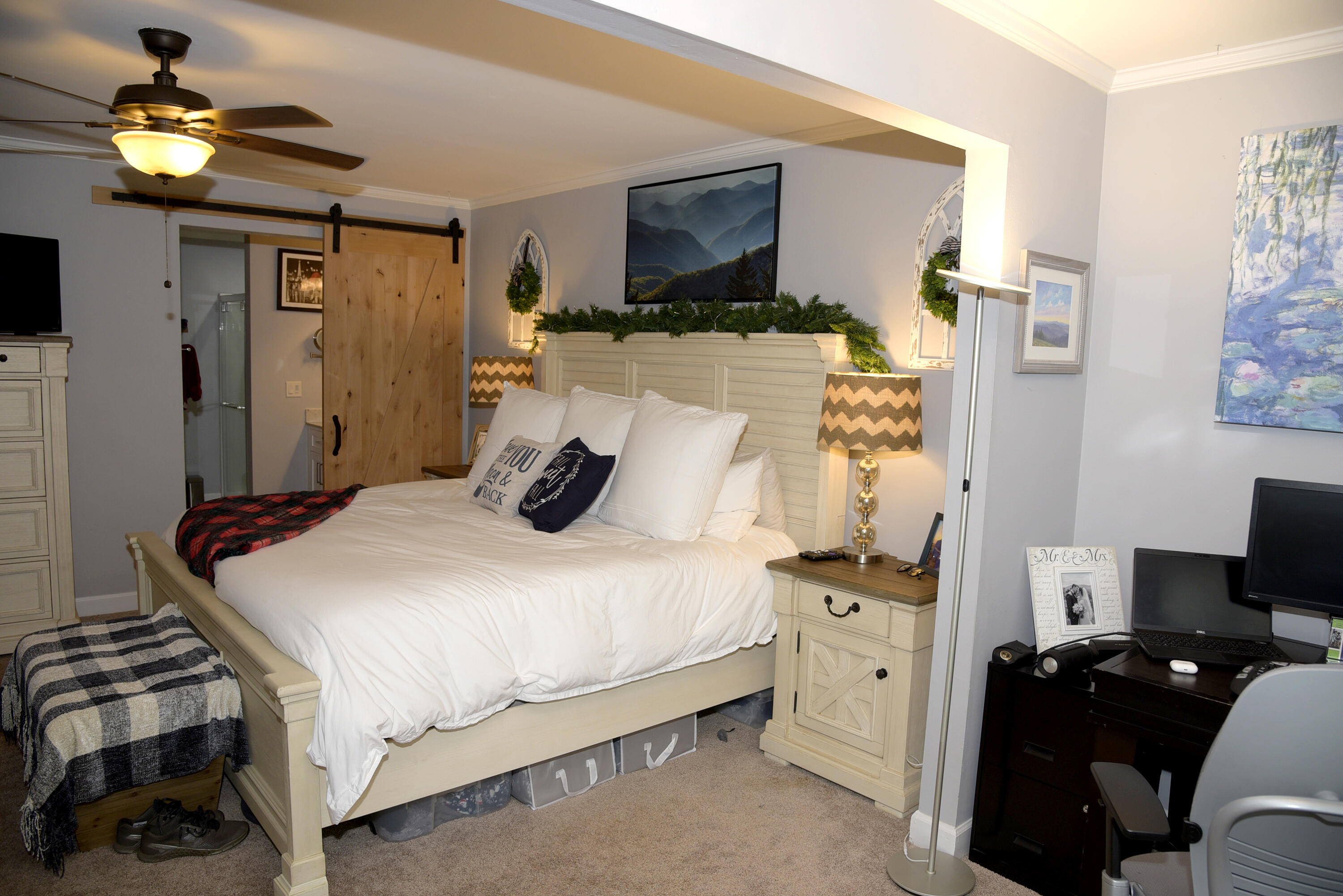 LAKESIDE CONDO AT BLUEWATER BAY - Residential