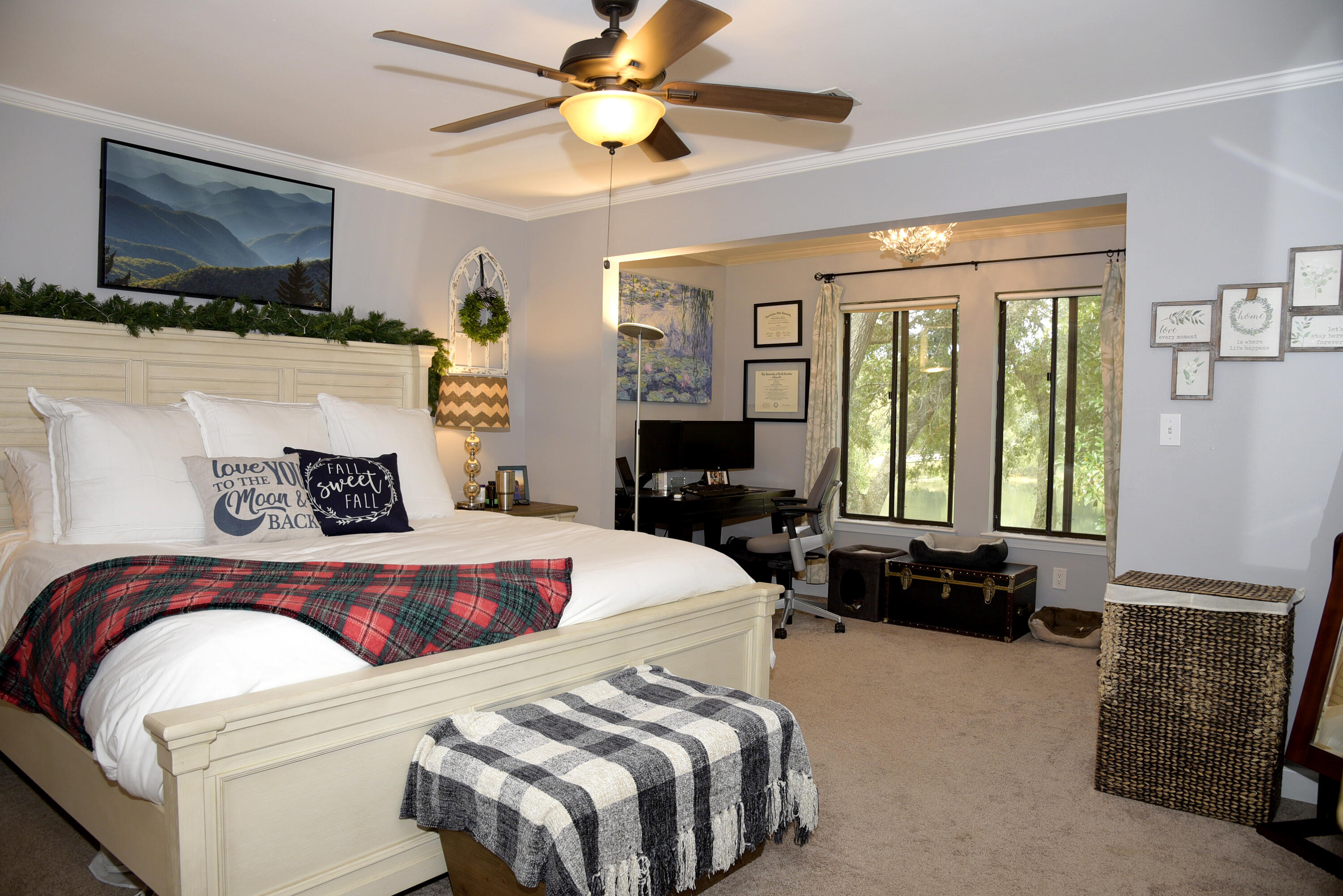 LAKESIDE CONDO AT BLUEWATER BAY - Residential